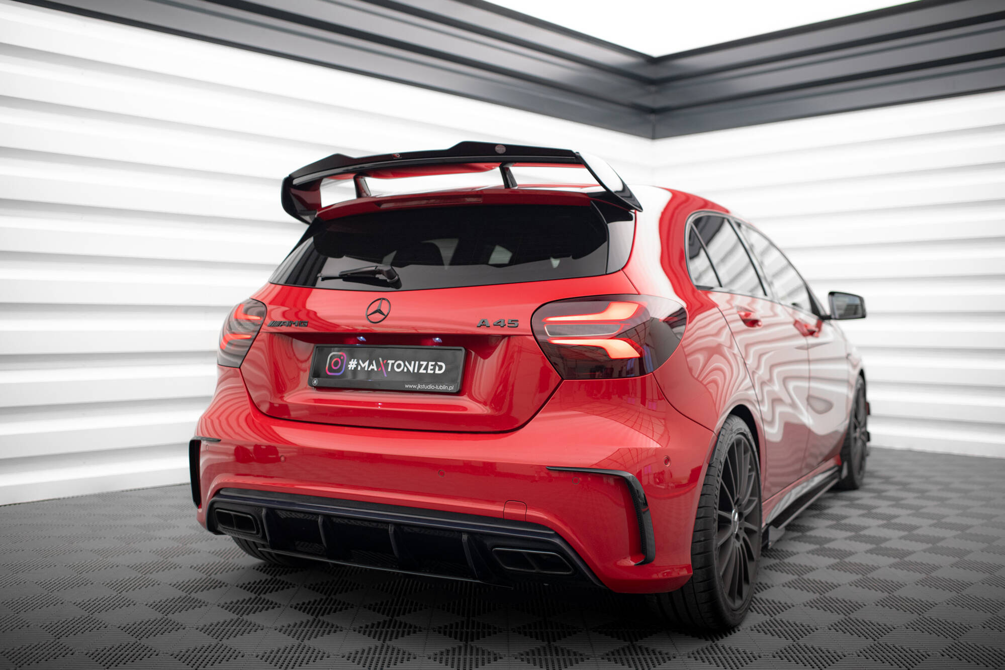 Spoiler Cap Mercedes A W176 AMG Facelift - Image 2