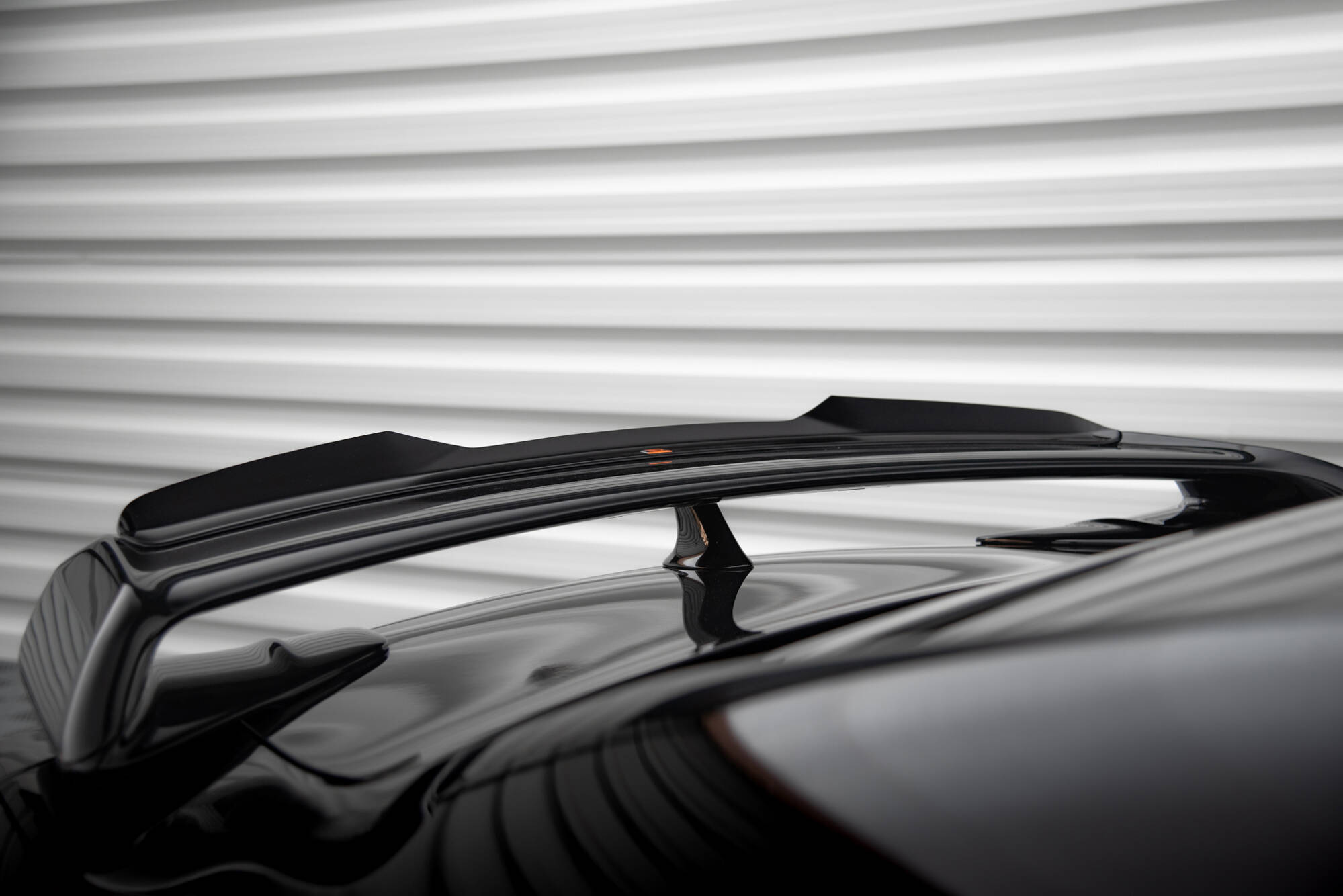 Spoiler Cap Nissan GTR R35 Facelift - Image 4
