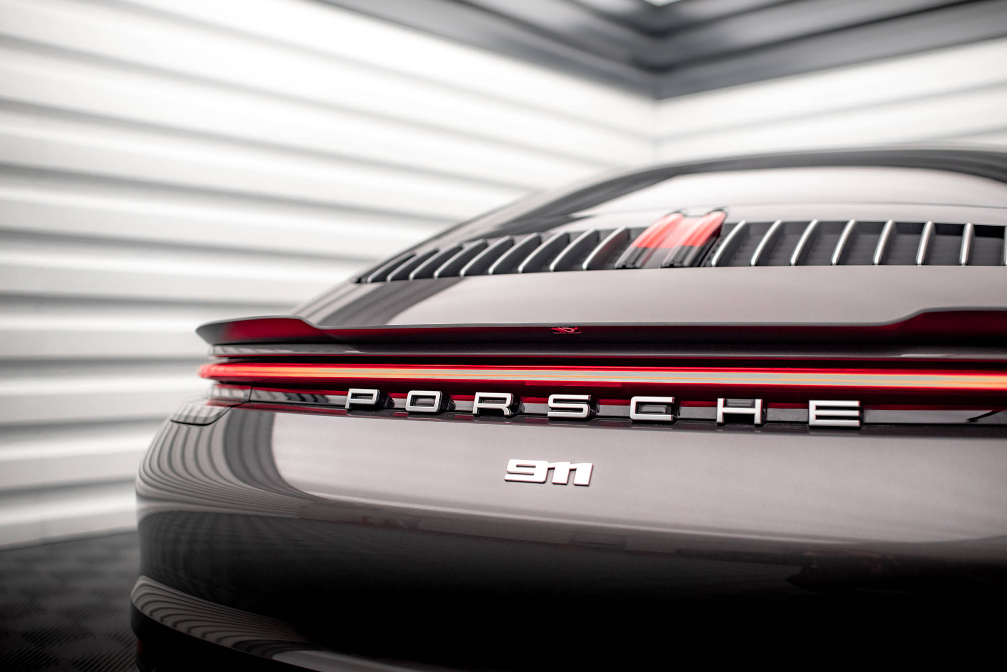 Spoiler Cap Porsche 911 Carrera 4S 992 - Image 4