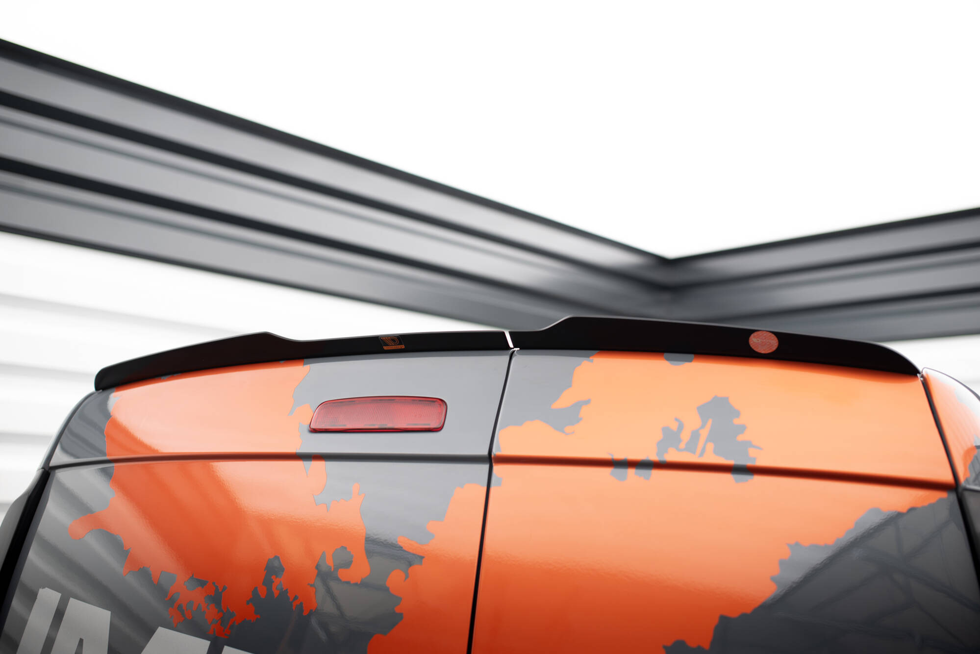 Spoiler Cap Renault Express Mk2 - Image 2