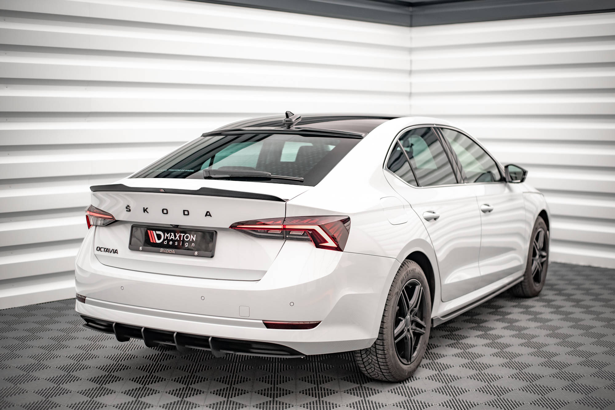 Spoiler Cap Skoda Octavia Liftback Mk4 - Image 2
