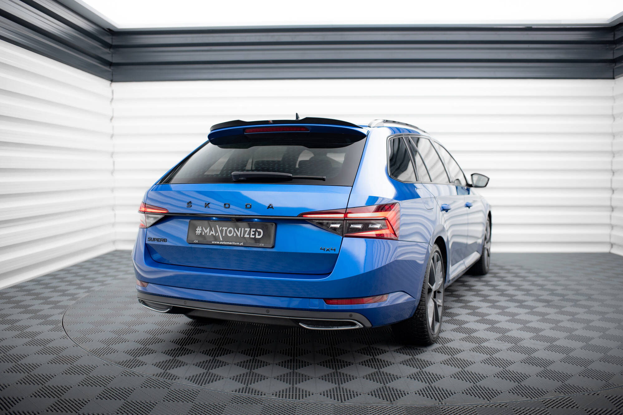 Spoiler Cap Skoda Superb Sportline Combi Mk3 / Mk3 Facelift - Image 2