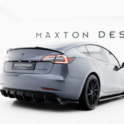 Alternative view of Spoiler Cap Tesla Model 3