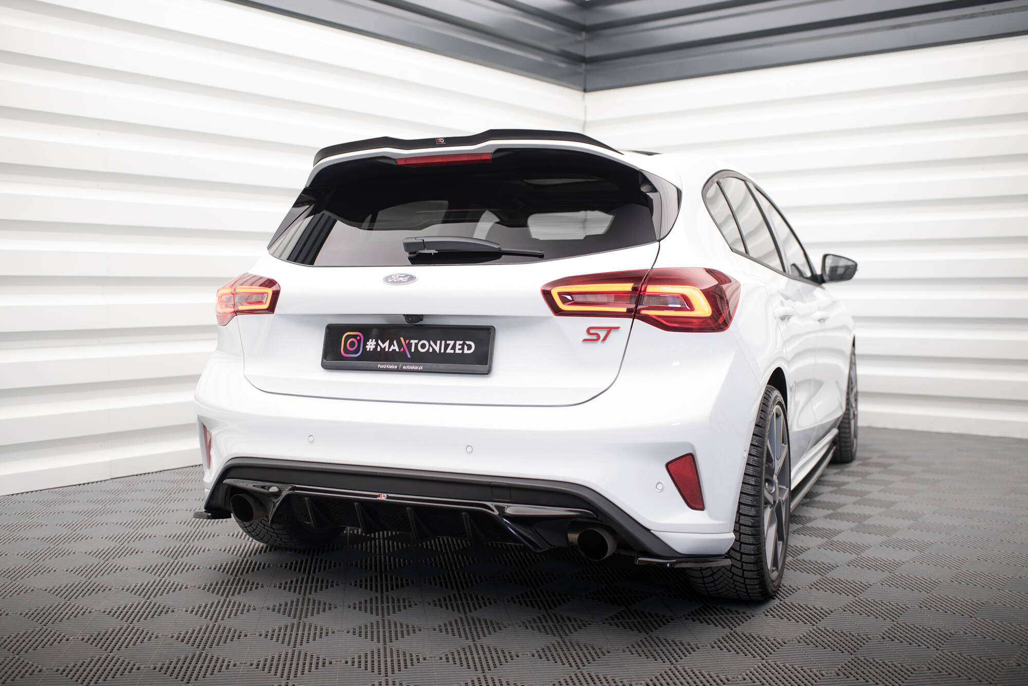 Spoiler Cap V.1 Ford Focus Hatchback ST Mk4 - Image 3
