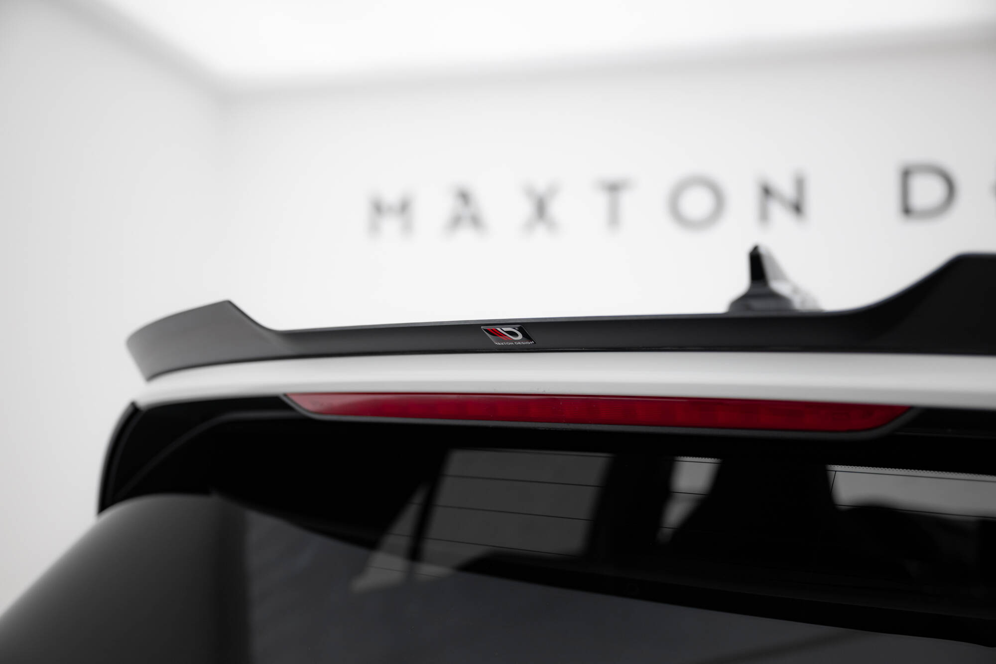 Spoiler Cap V.2 Volkswagen Golf GTI / GTE / GTD / R-Line / R Mk8 - Image 2
