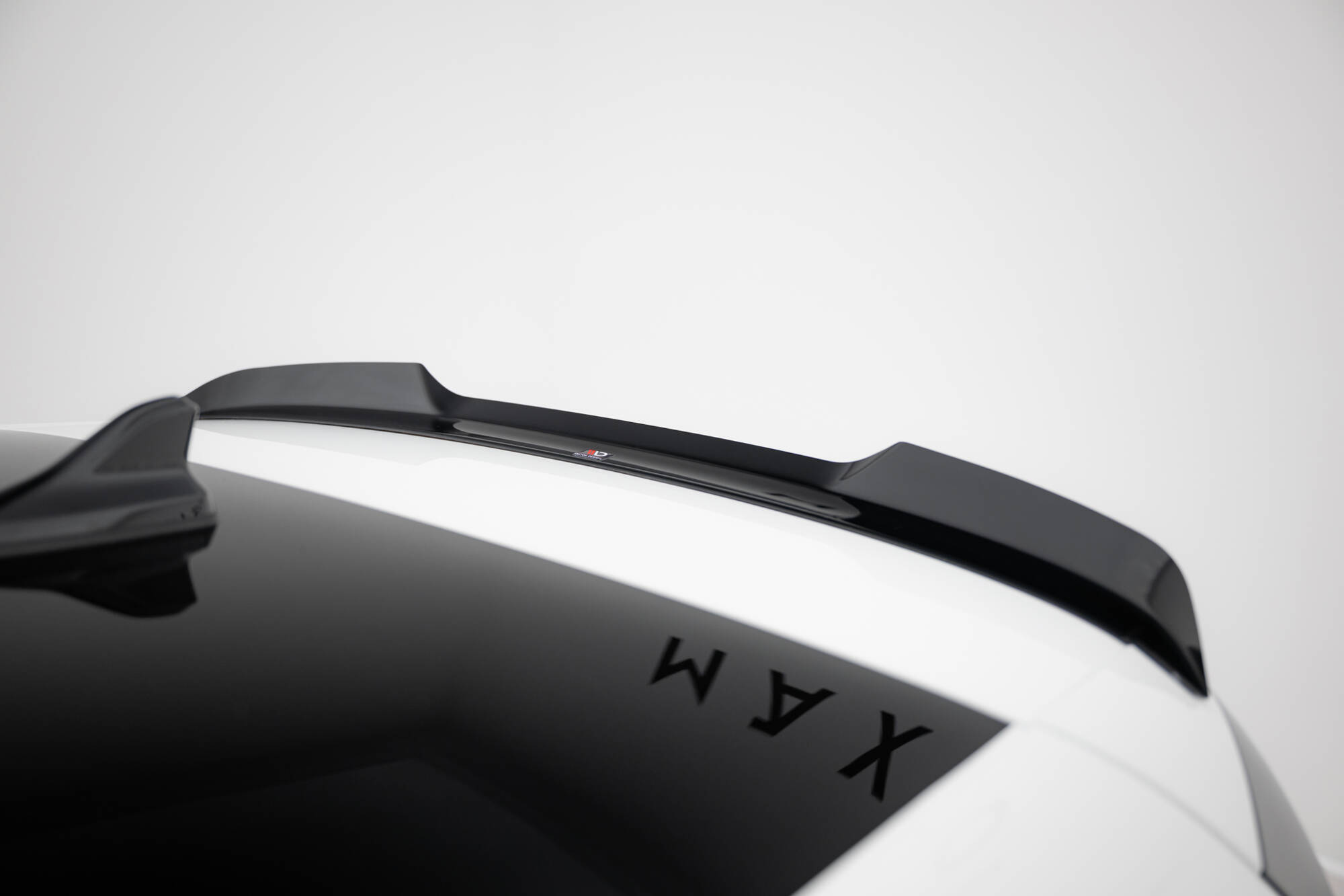Spoiler Cap V.2 Volkswagen Golf GTI / GTE / GTD / R-Line / R Mk8 - Image 4