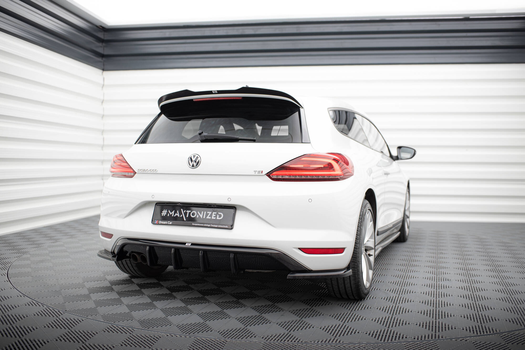 Spoiler Cap Volkswagen Scirocco Mk3 Facelift - Image 3