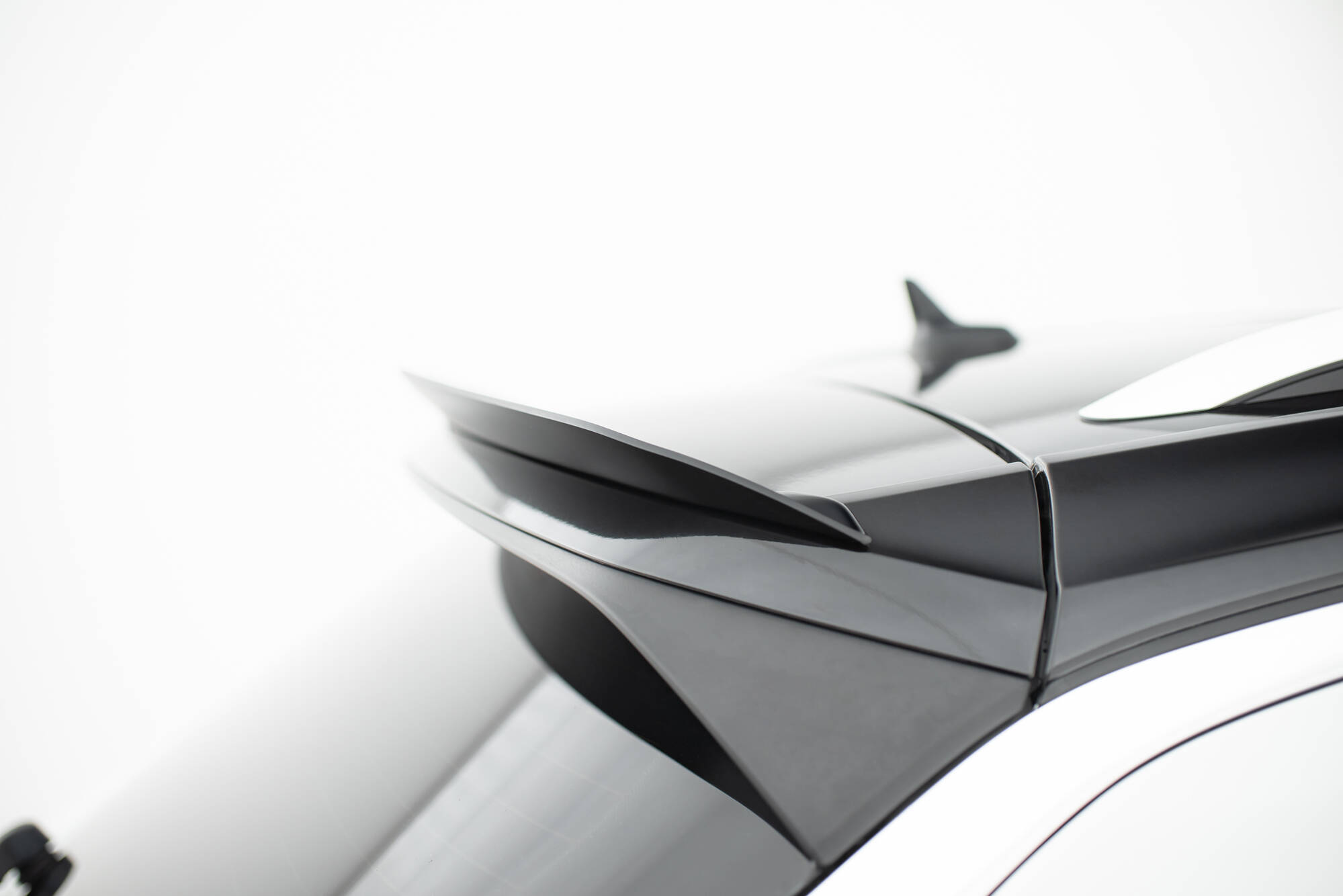 Spoiler Cap Volkswagen T-Roc R / R-Line Mk1 - Image 6