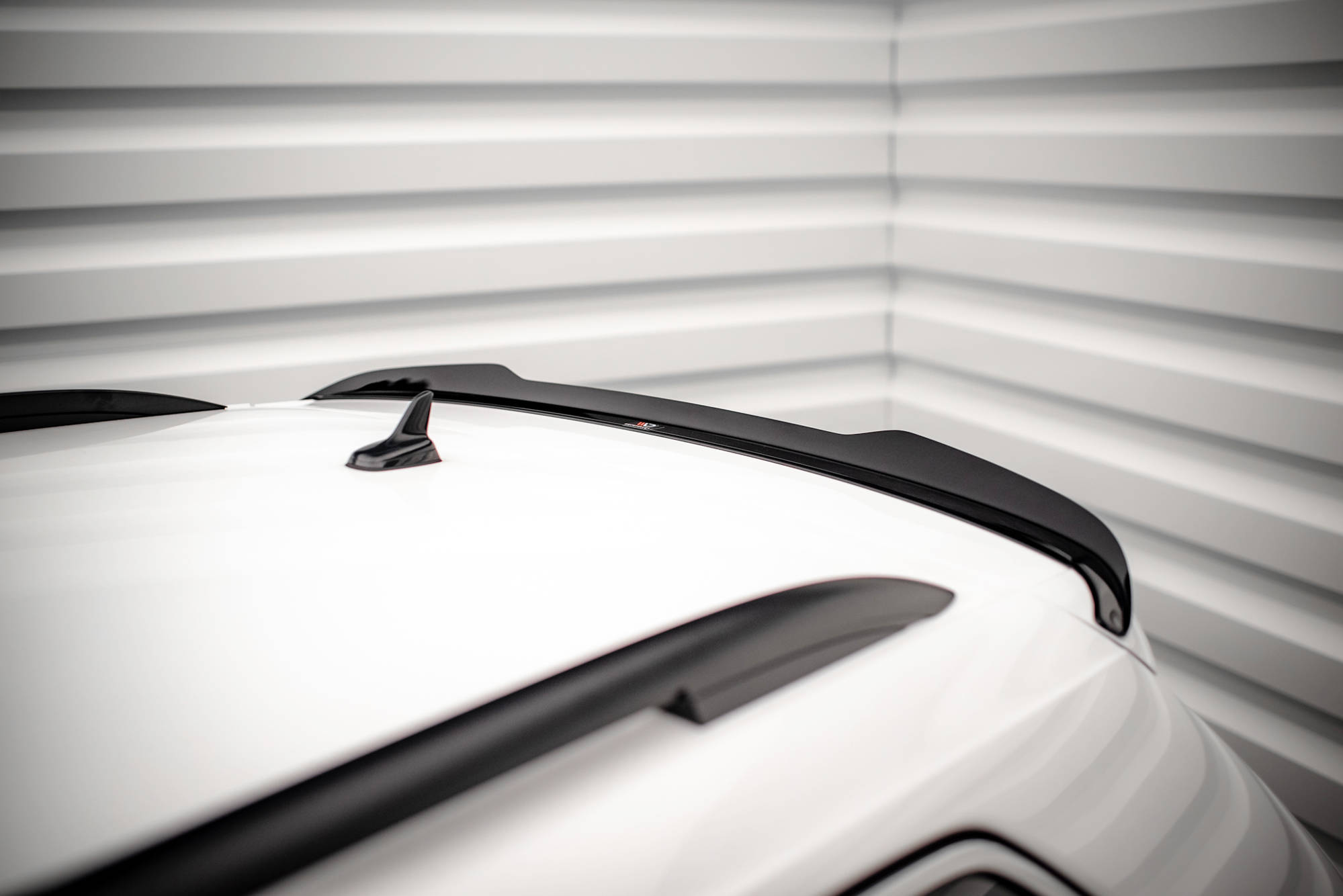 Spoiler Cap Volkswagen Tiguan Mk2 - Image 3