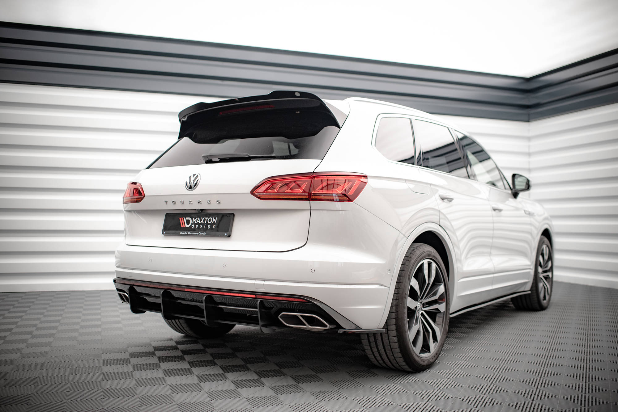 Spoiler Cap Volkswagen Touareg R-Line Mk3 - Image 2