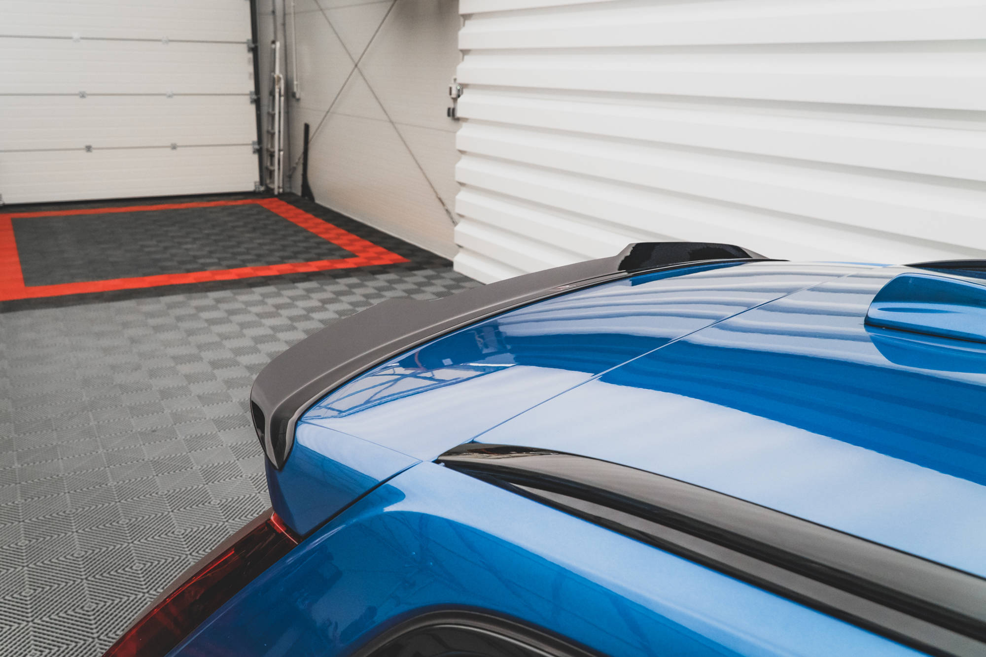 Spoiler Cap Volvo V60 R-Design Mk2 - Image 2