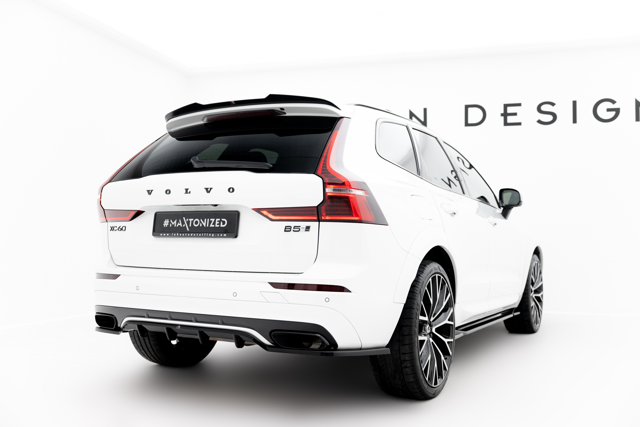 Spoiler Cap Volvo XC60 Mk2 R-Design - Image 2