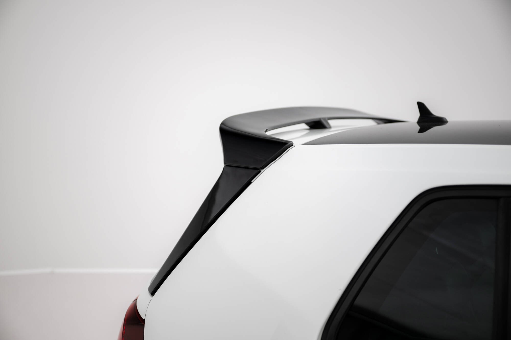 Spoiler Volkswagen Golf R / GTI / R-Line Hatchback Mk7 / Mk7 Facelift - Image 3