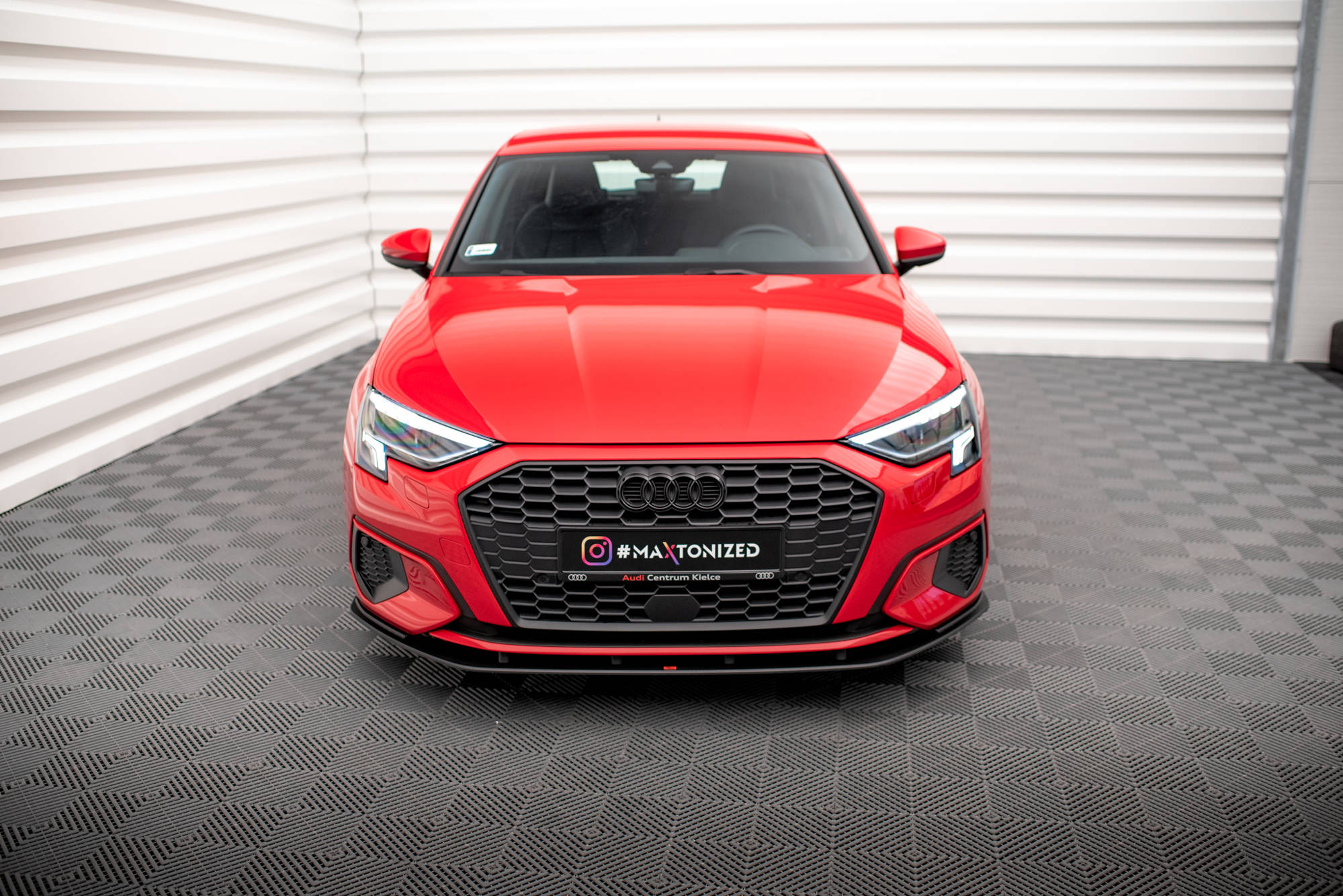 Street Pro Front Splitter Audi A3 8Y - Image 2