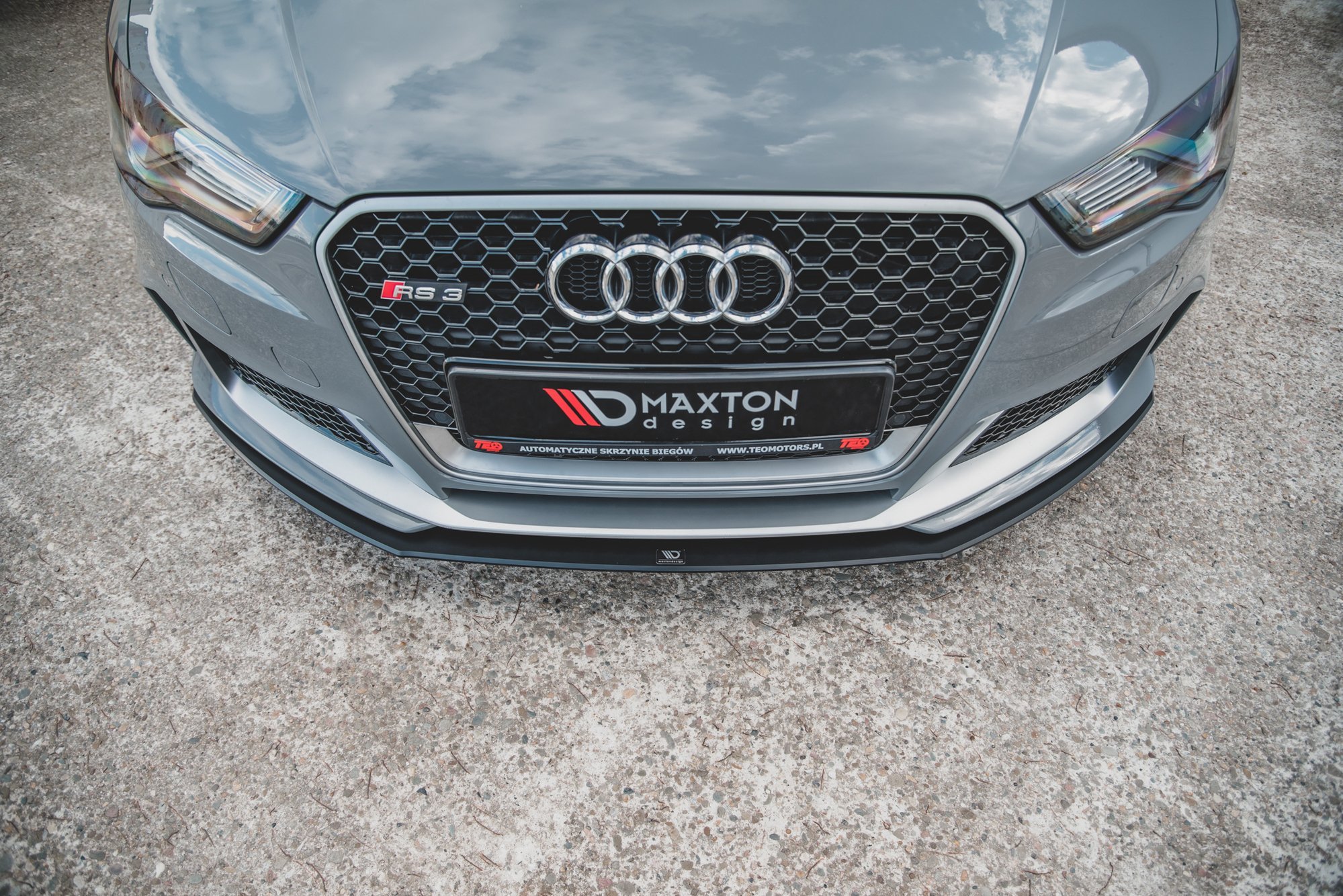 Street Pro Front Splitter Audi RS3 8V Sportback - Image 4