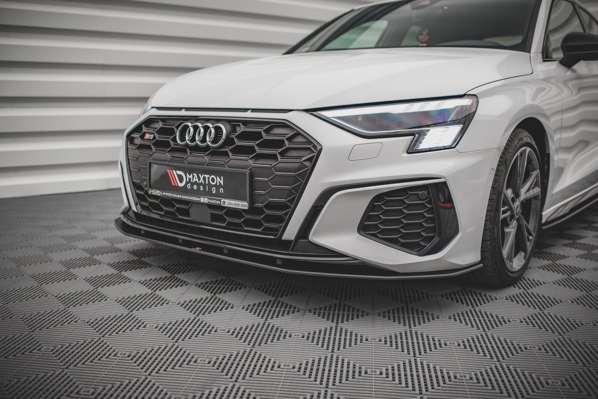 Street Pro Front Splitter Audi S3 / A3 S-Line 8Y - Image 2