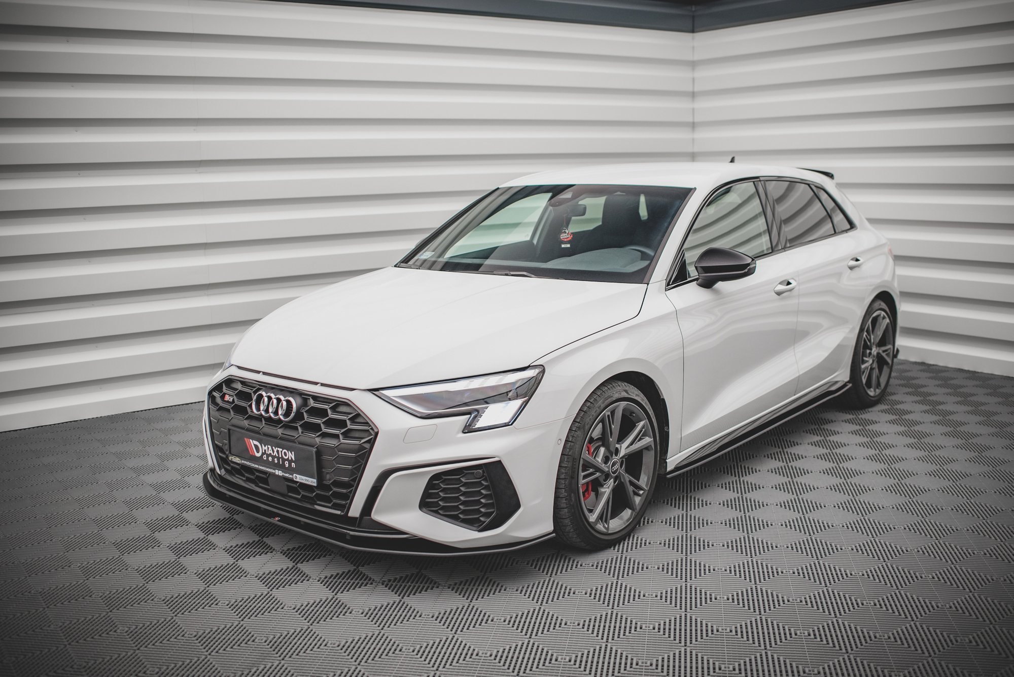 Street Pro Front Splitter Audi S3 / A3 S-Line 8Y - Image 3