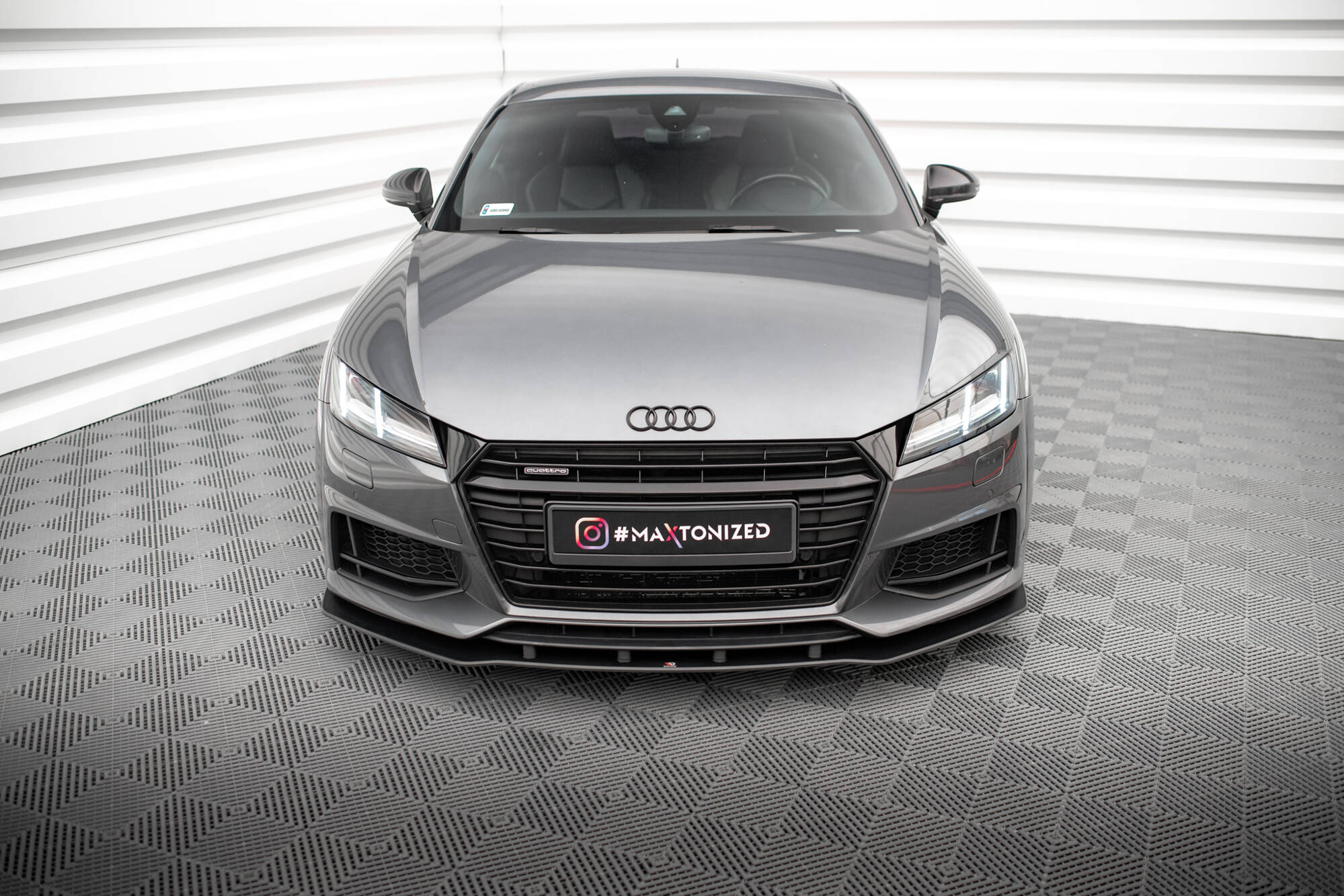 Street Pro Front Splitter Audi TT S / S-Line 8S - Image 2