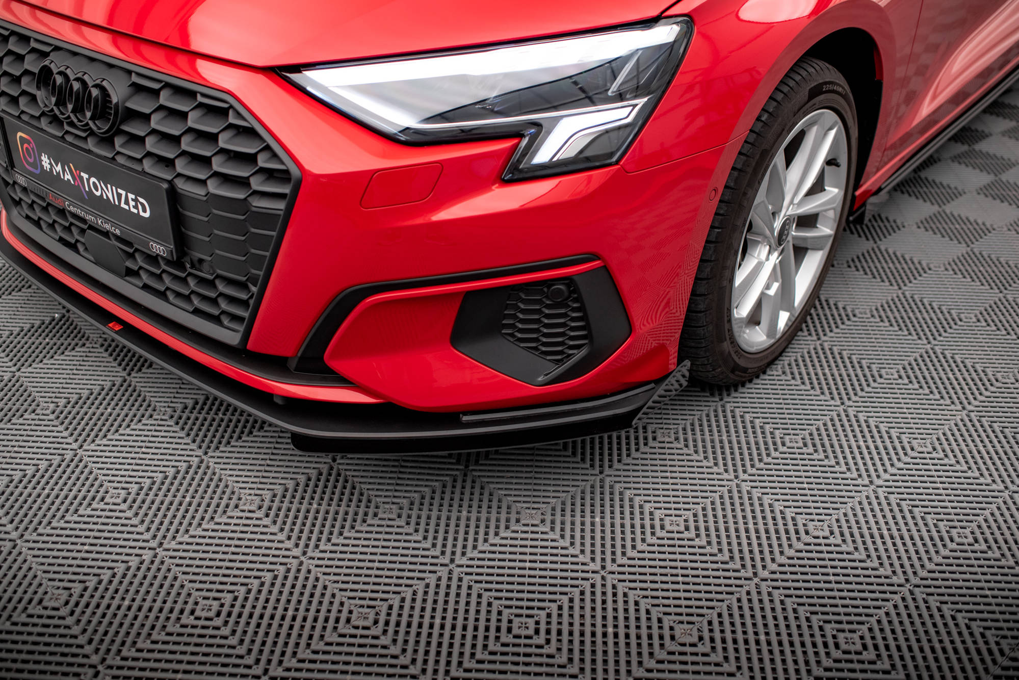 Street Pro Front Splitter + Flaps Audi A3 8Y - Image 2