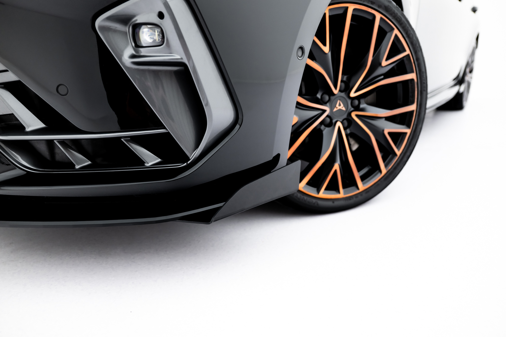 Street Pro Front Splitter + Flaps Cupra Leon ST / Hatchback Mk1 Facelift - Image 4