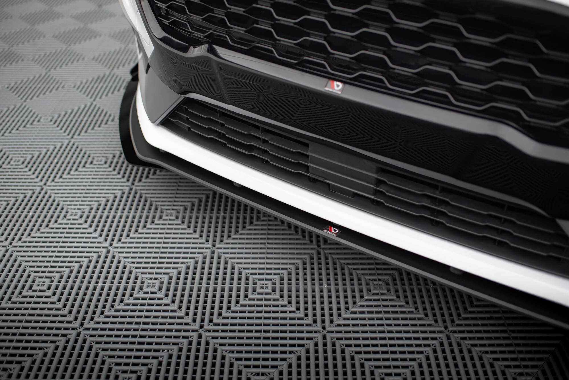 Street Pro Front Splitter + Flaps Ford Fiesta Mk8 ST / ST-Line - Image 3
