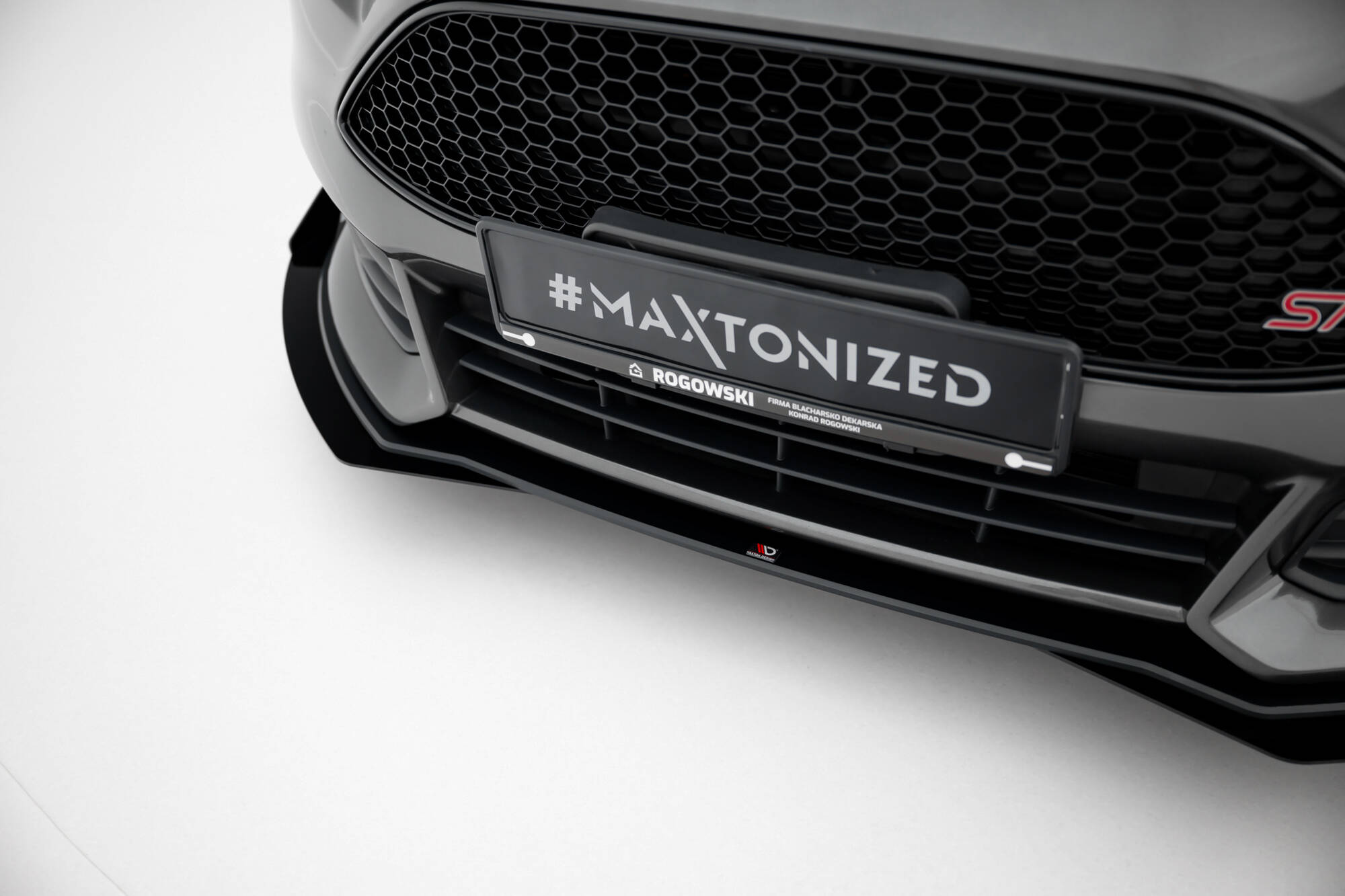 Street Pro Front Splitter + Flaps Ford Focus ST Mk3 Facelift - Image 4