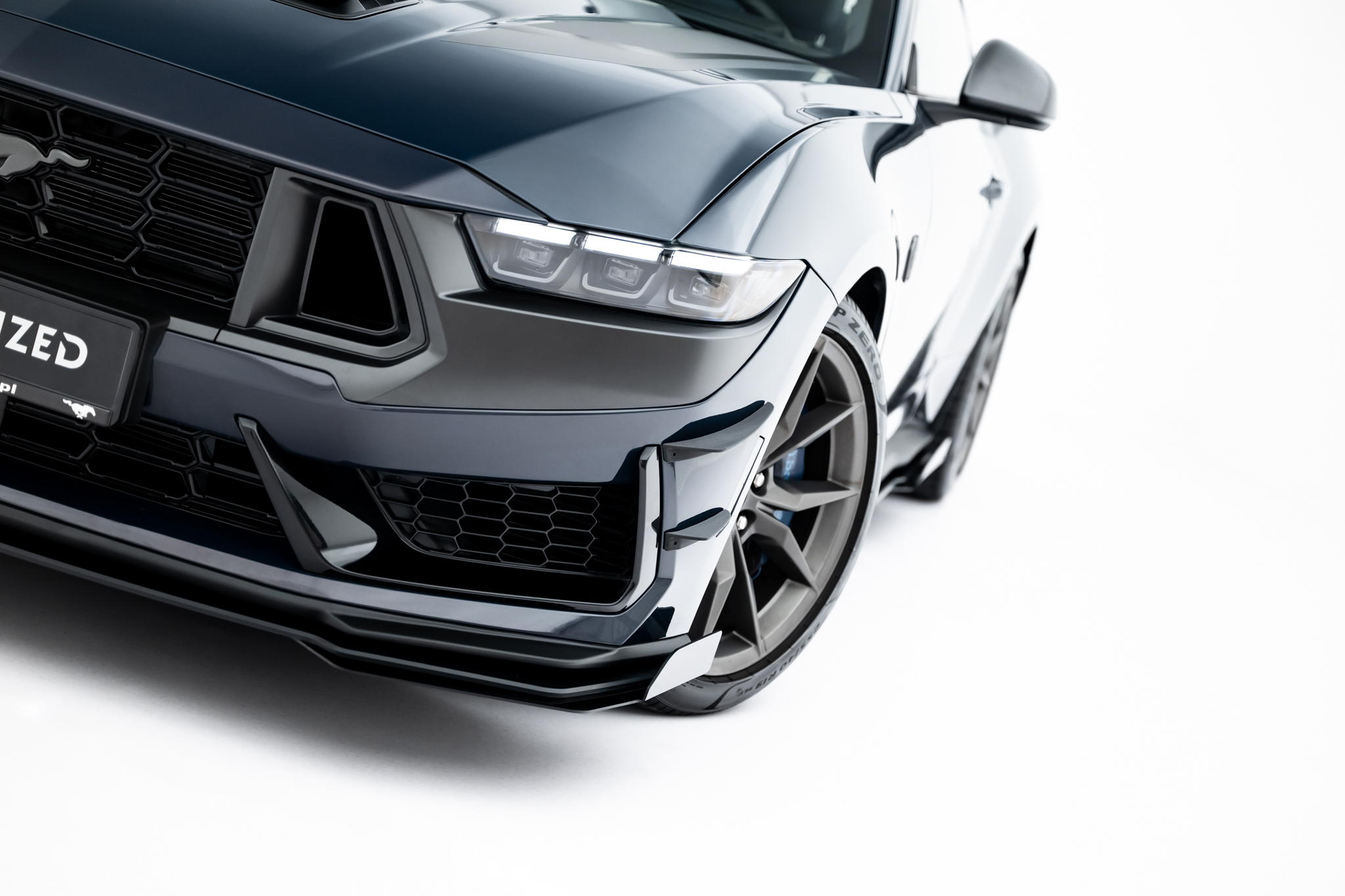 Street Pro Front Splitter + Flaps Ford Mustang Dark Horse Mk7 - Image 3