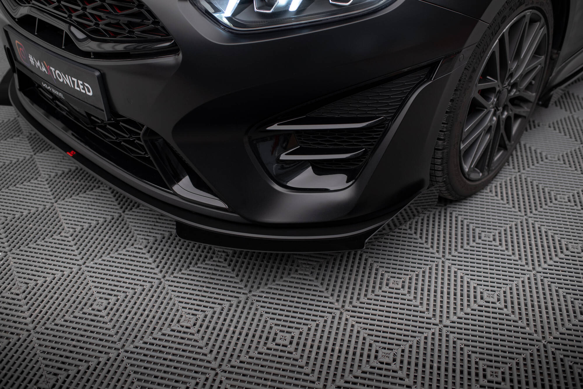 Street Pro Front Splitter + Flaps Kia Proceed GT Mk3 Facelift / Ceed GT / GT - Line Mk1 Facelift - Image 5
