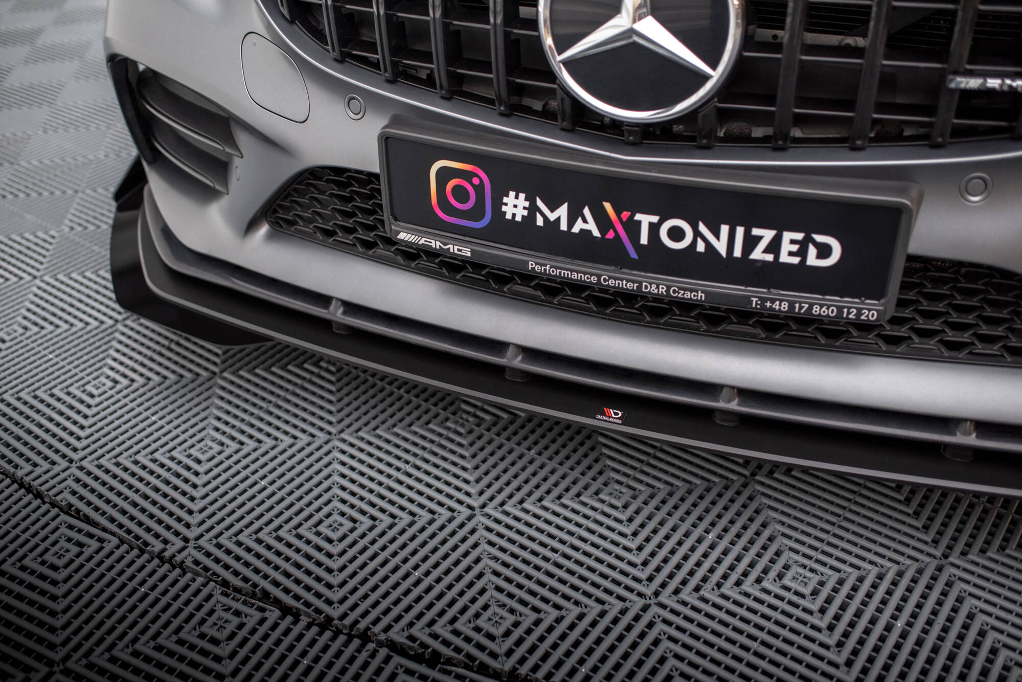 Street Pro Front Splitter + Flaps Mercedes-AMG C43 Coupe / Cabrio C205 Facelift / A205 Facelift - Image 3