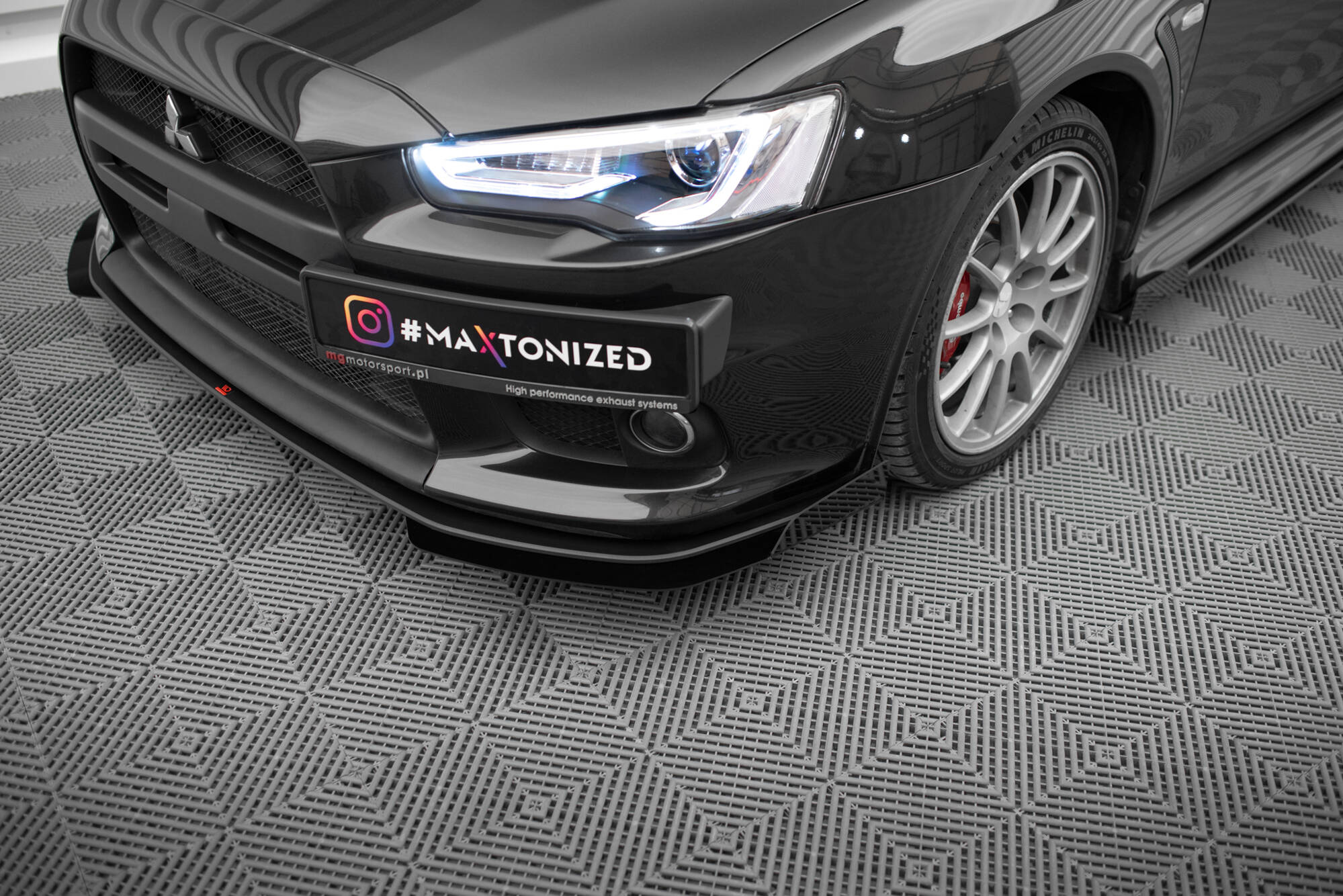 Street Pro Front Splitter + Flaps Mitsubishi Lancer EVO X - Image 3
