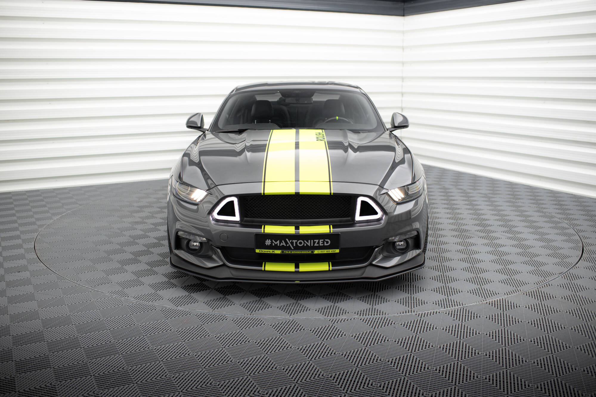 Street Pro Front Splitter Ford Mustang GT Mk6 - Image 2