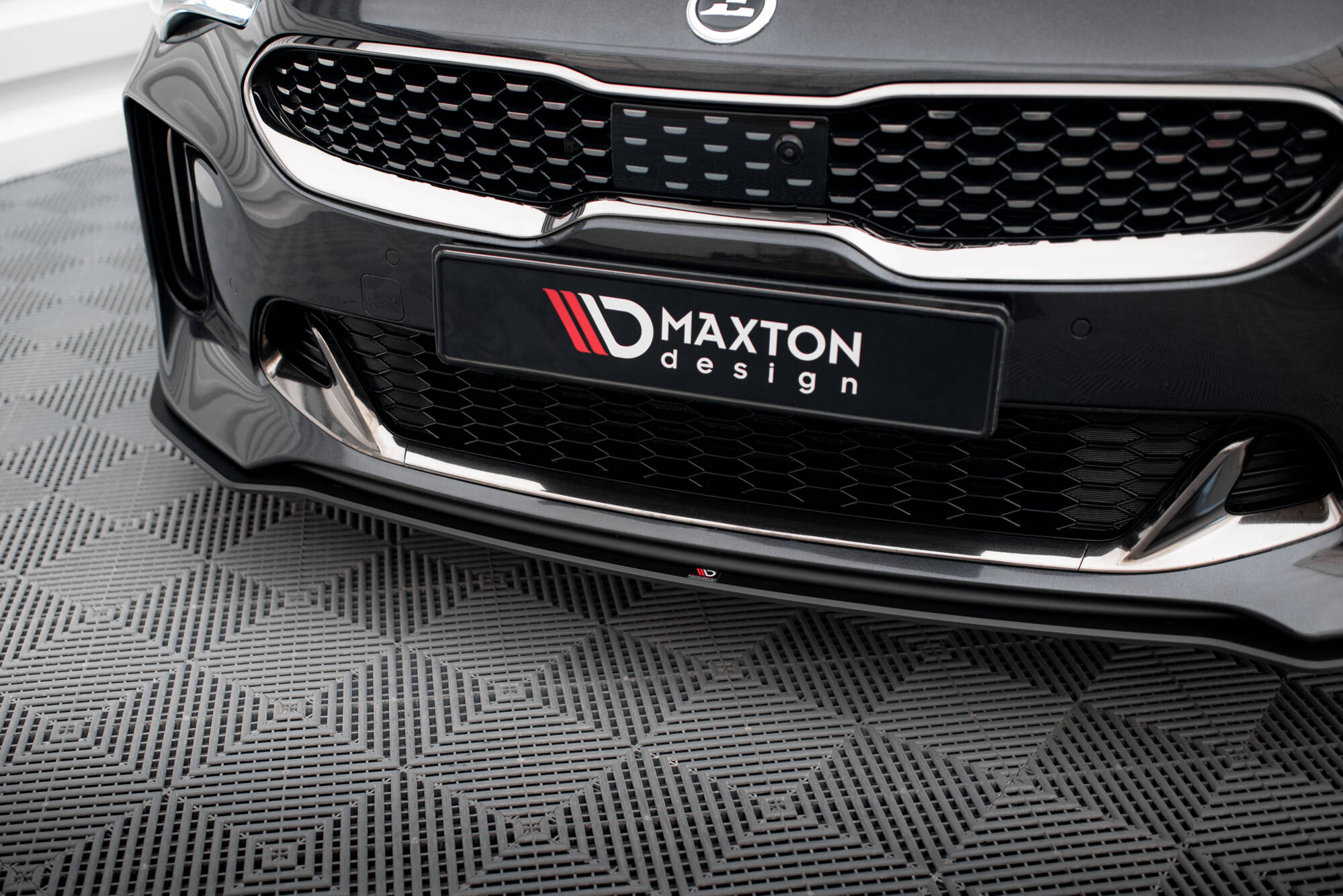 Street Pro Front Splitter Kia Stinger GT / GT-Line / Standard Mk1 - Image 3