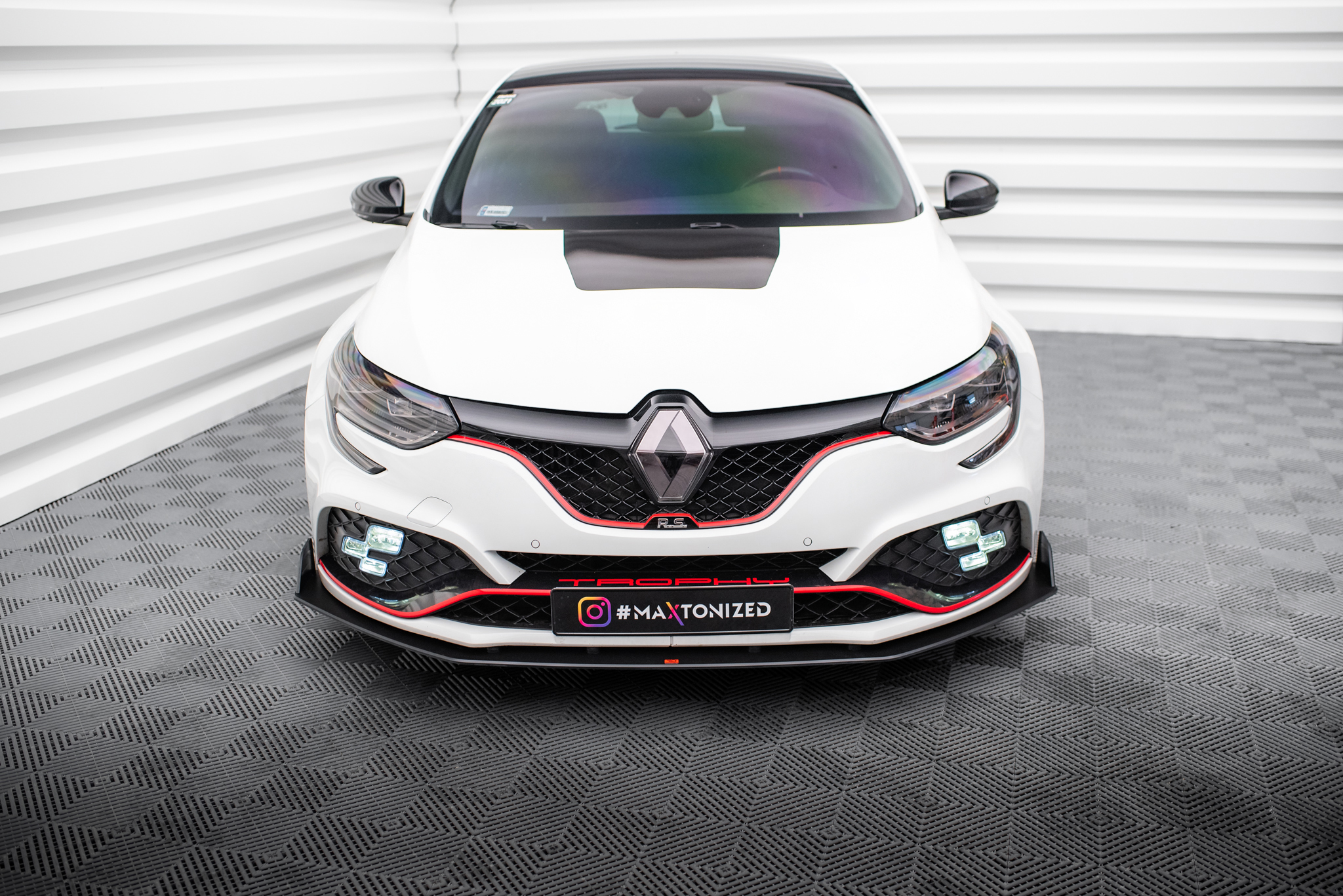Street Pro Front Splitter Renault Megane RS Mk4 - Image 2