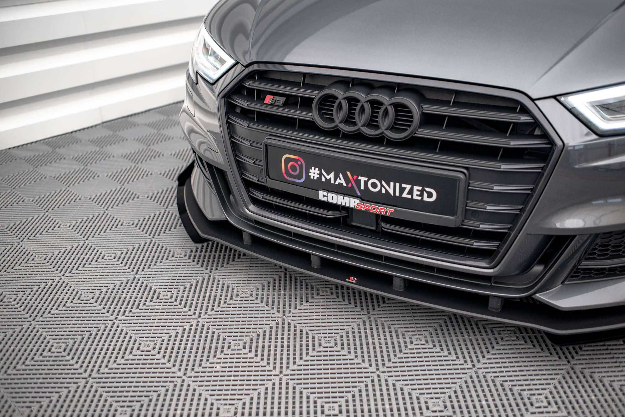 Street Pro Front Splitter V.1 + Flaps Audi S3 / A3 S-Line Sportback 8V Facelift - Image 3