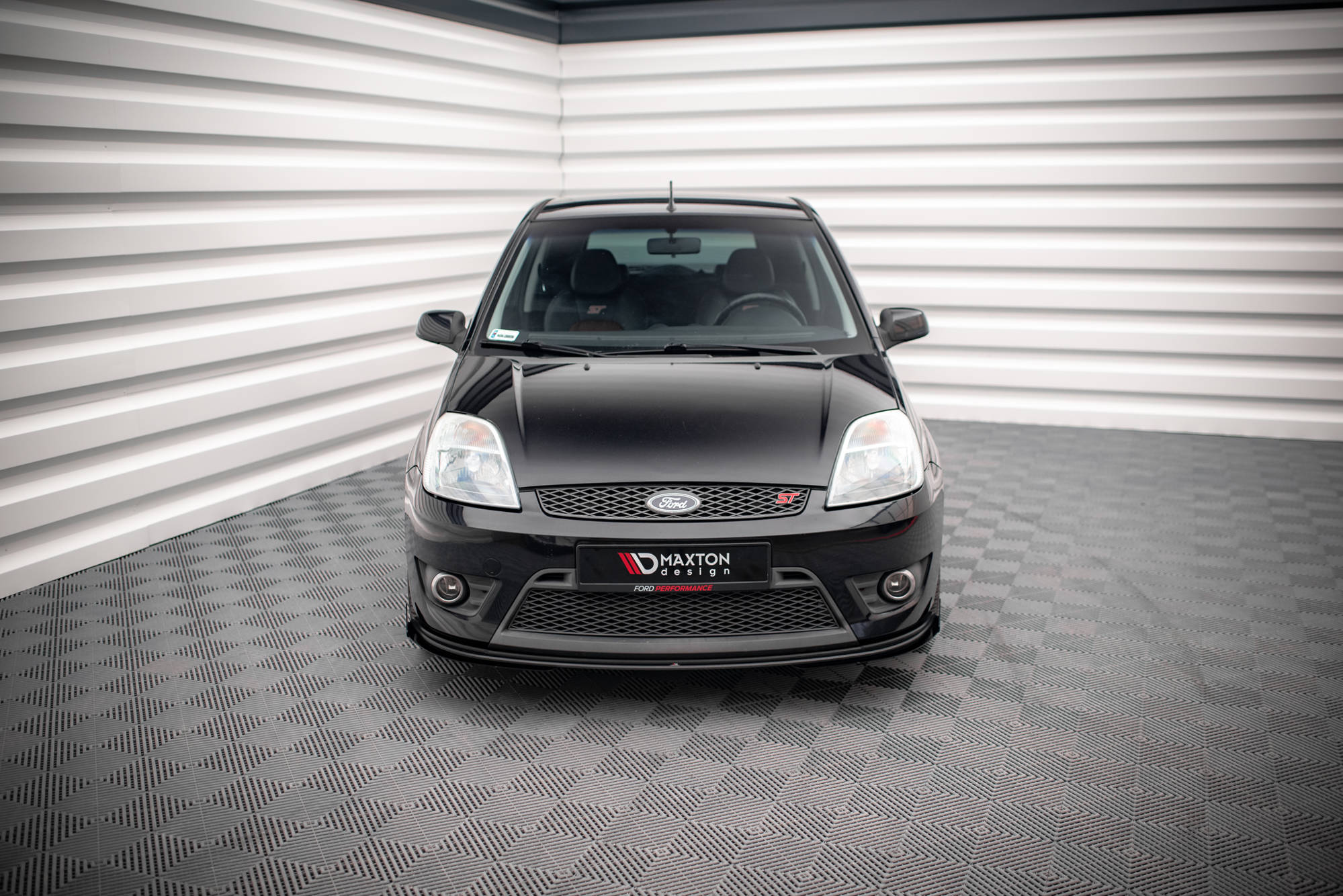 Street Pro Front Splitter V.1 + Flaps Ford Fiesta ST Mk6 - Image 2