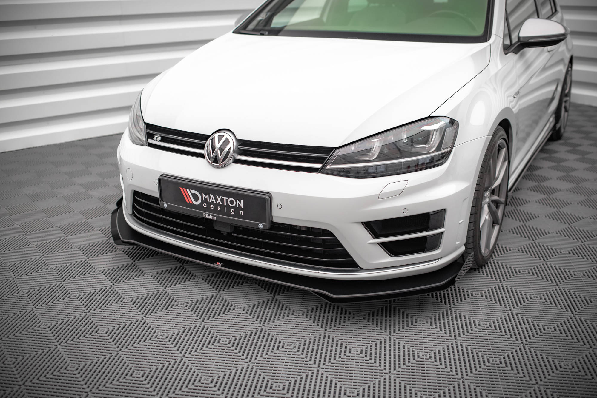 Street Pro Front Splitter V.1 + Flaps Volkswagen Golf R Mk7 - Image 2