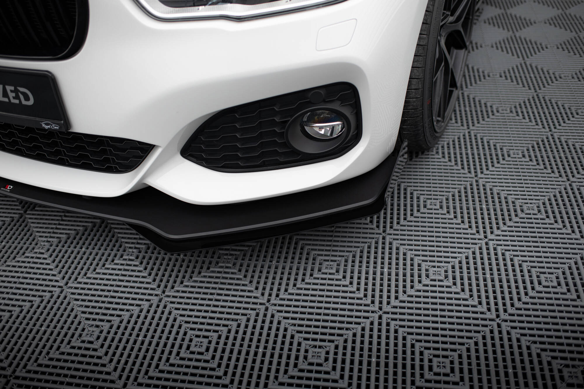 Street Pro Front Splitter V.3 + Flaps for BMW 1 F20 M-Pack Facelift / M140i - Image 4