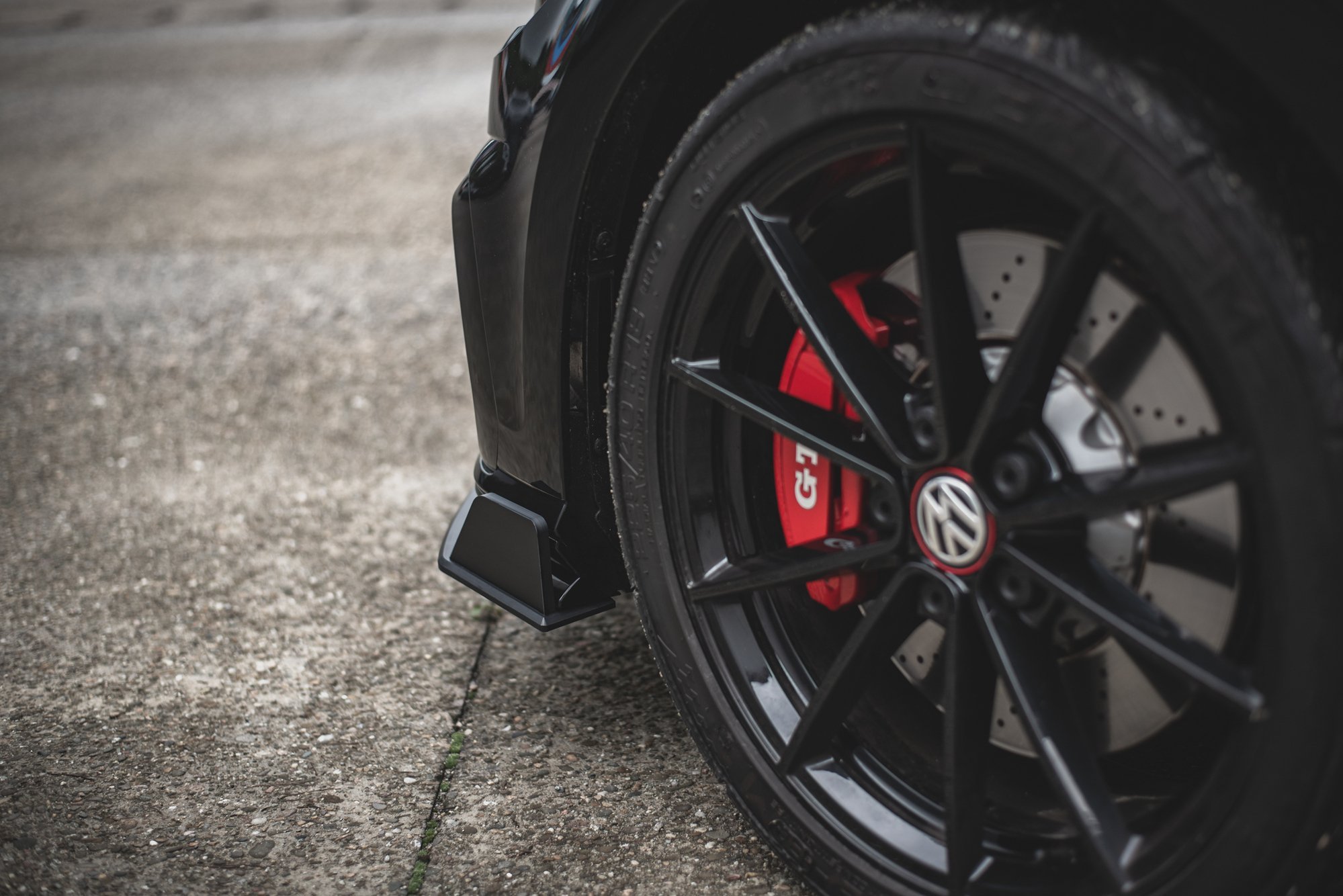 Street Pro Front Splitter VW Golf 7 GTI TCR - Image 3