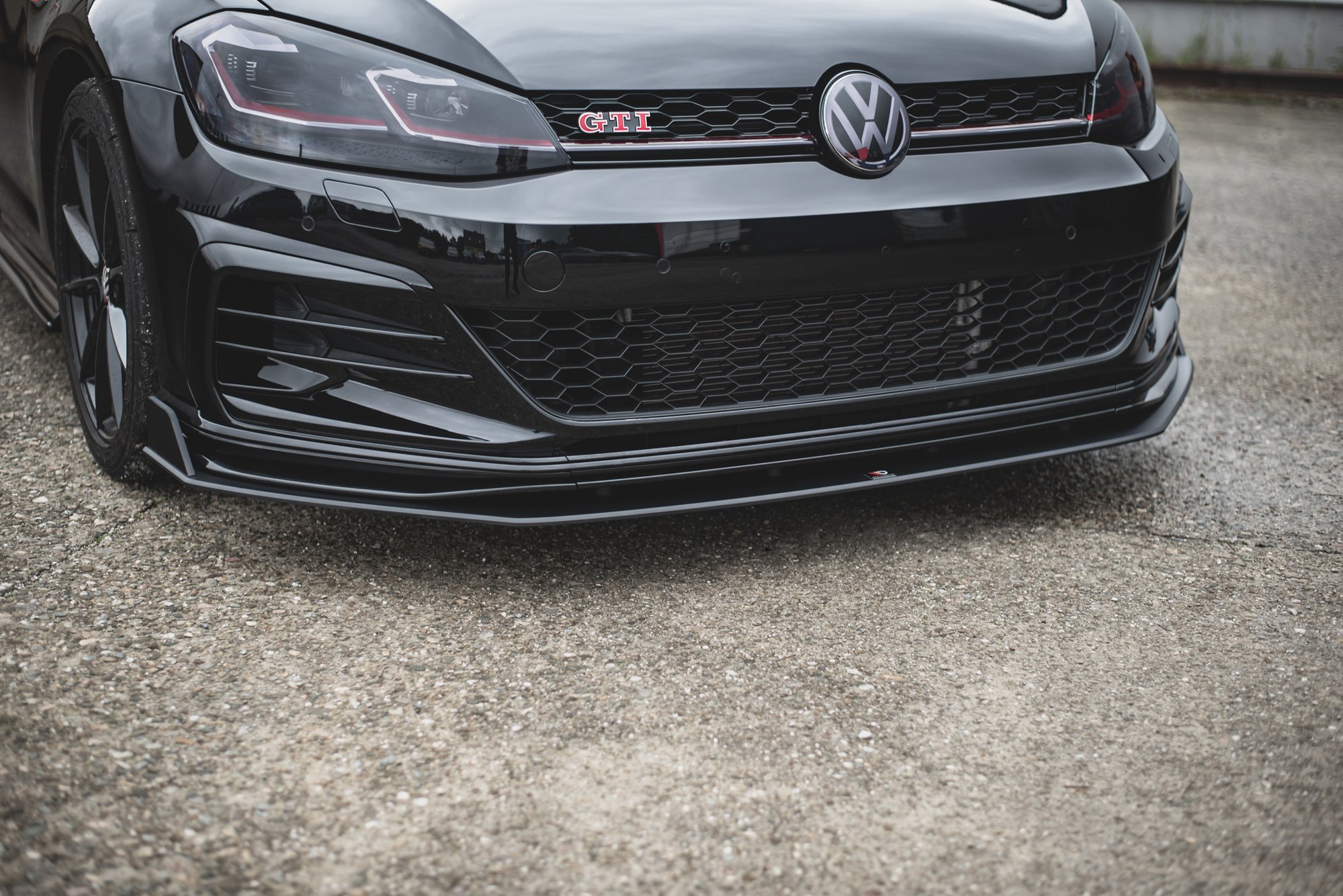 Street Pro Front Splitter VW Golf 7 GTI TCR - Image 4