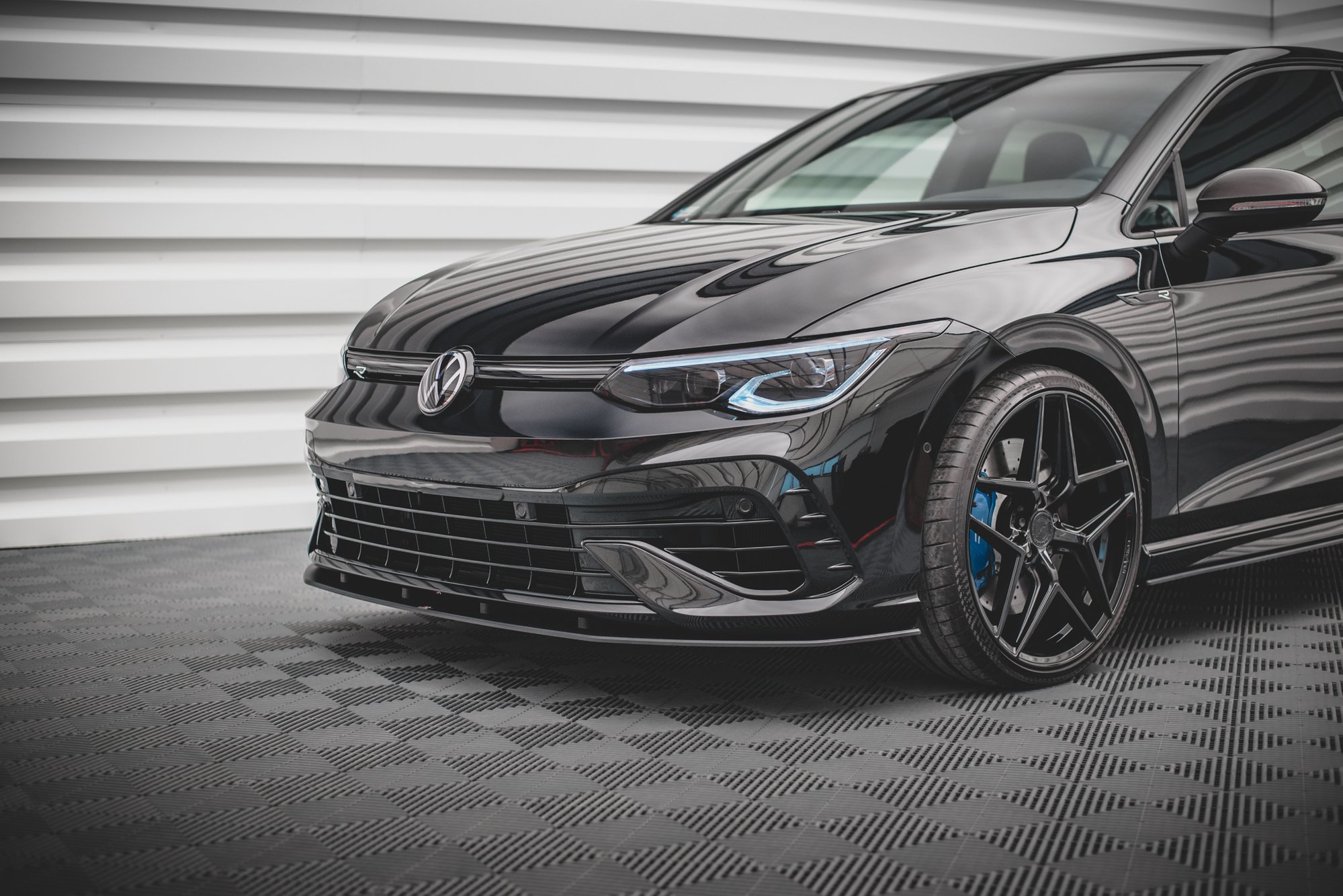 Street Pro Front Splitter Volkswagen Golf R Mk8 - Image 2