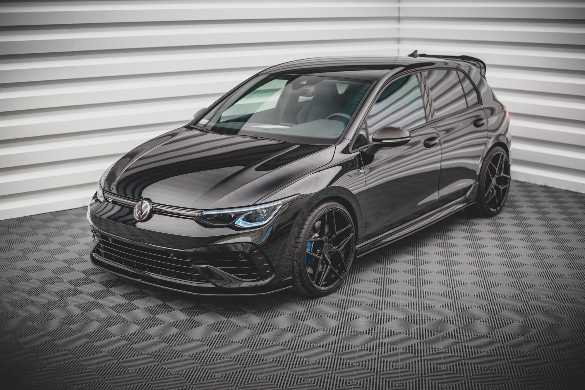 Street Pro Front Splitter Volkswagen Golf R Mk8 - Image 3