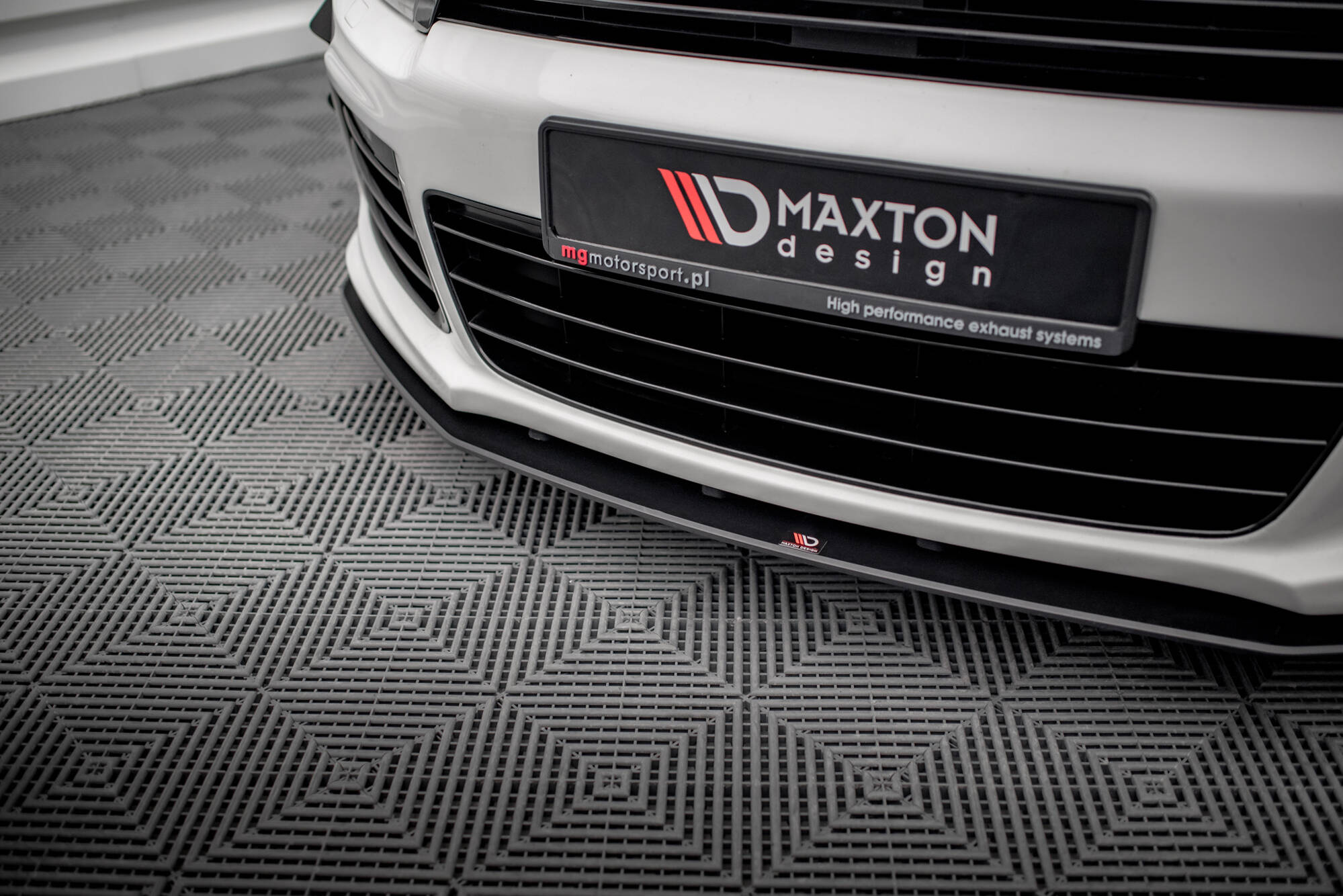 Street Pro Front Splitter Volkswagen Scirocco R Mk3 - Image 3