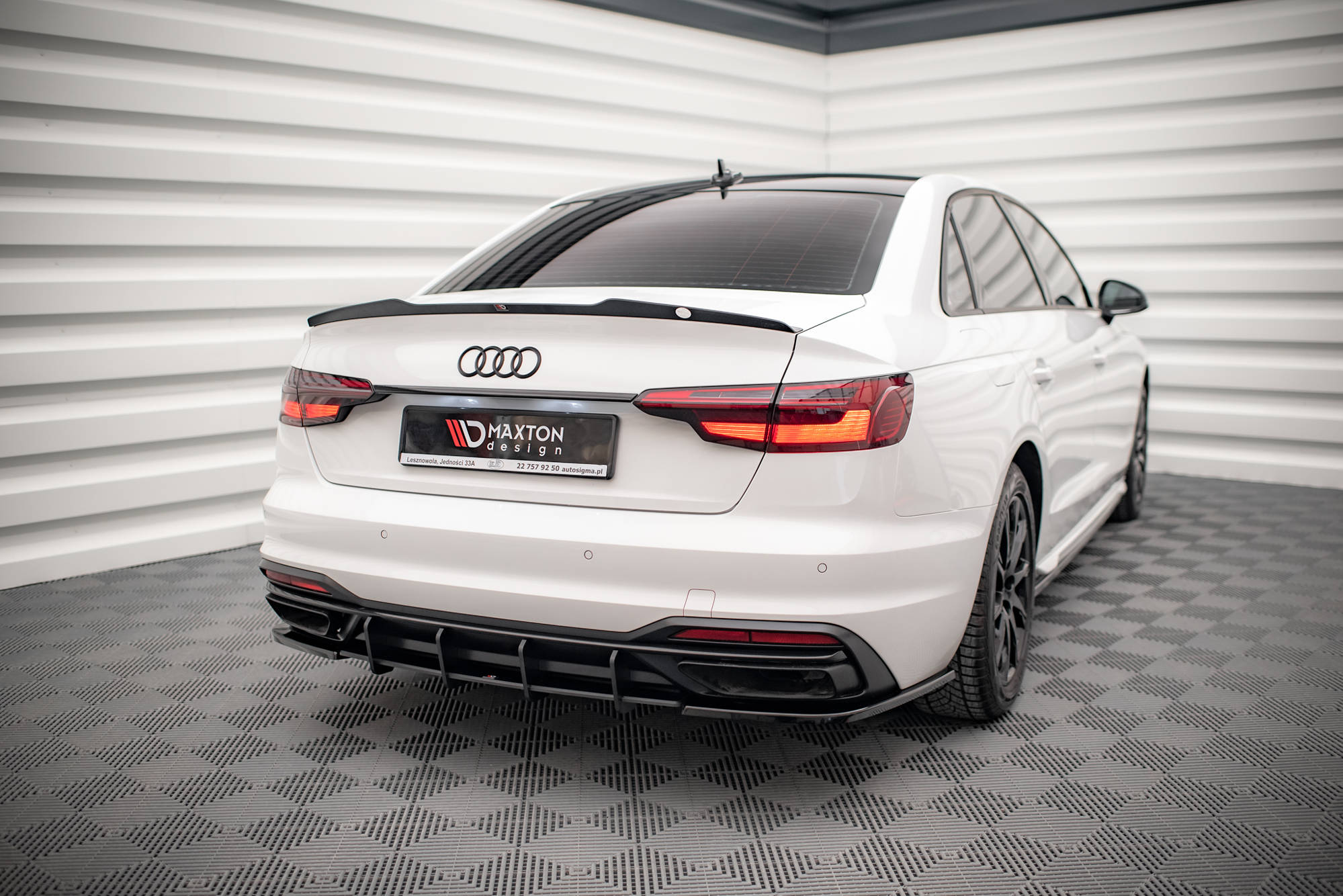 Street Pro Rear Diffuser Audi A4 B9 Facelift - Image 2