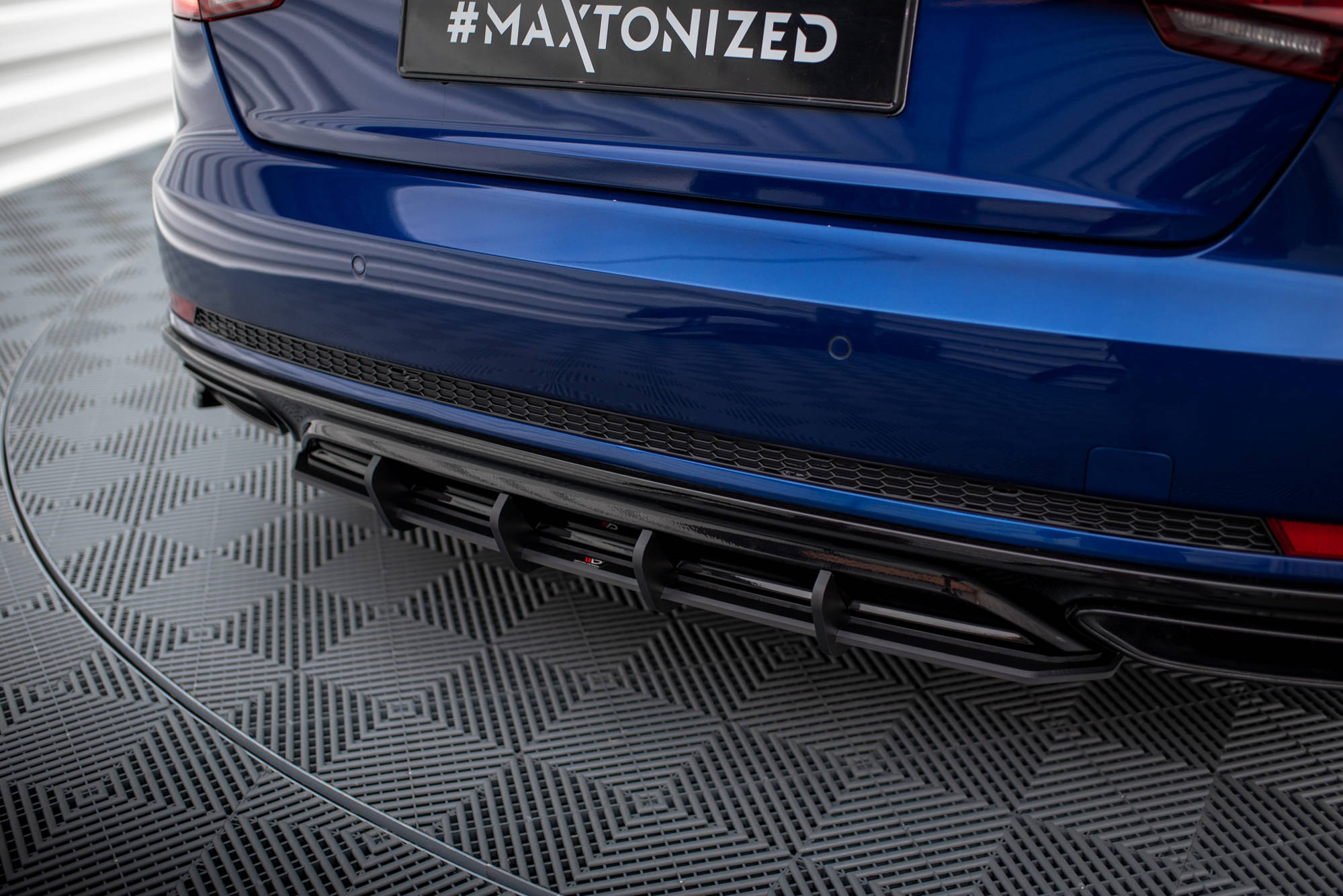Street Pro Rear Diffuser Audi A4 Competition B9 - Image 2