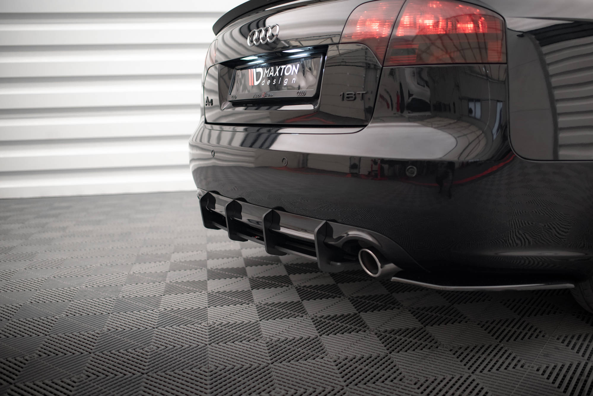 Street Pro Rear Diffuser Audi A4 S-Line B7 - Image 3