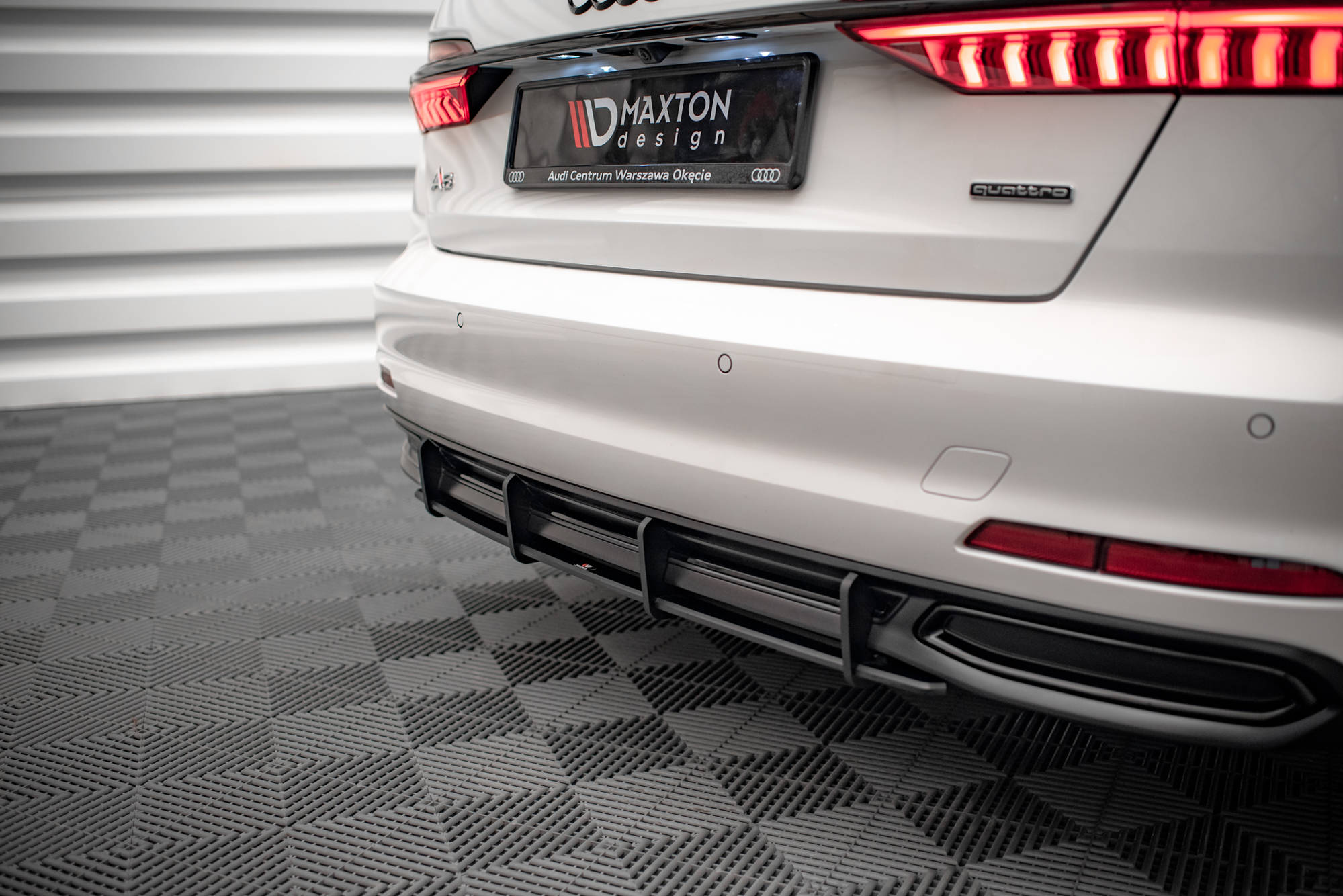Street Pro Rear Diffuser Audi A6 C8 - Image 3