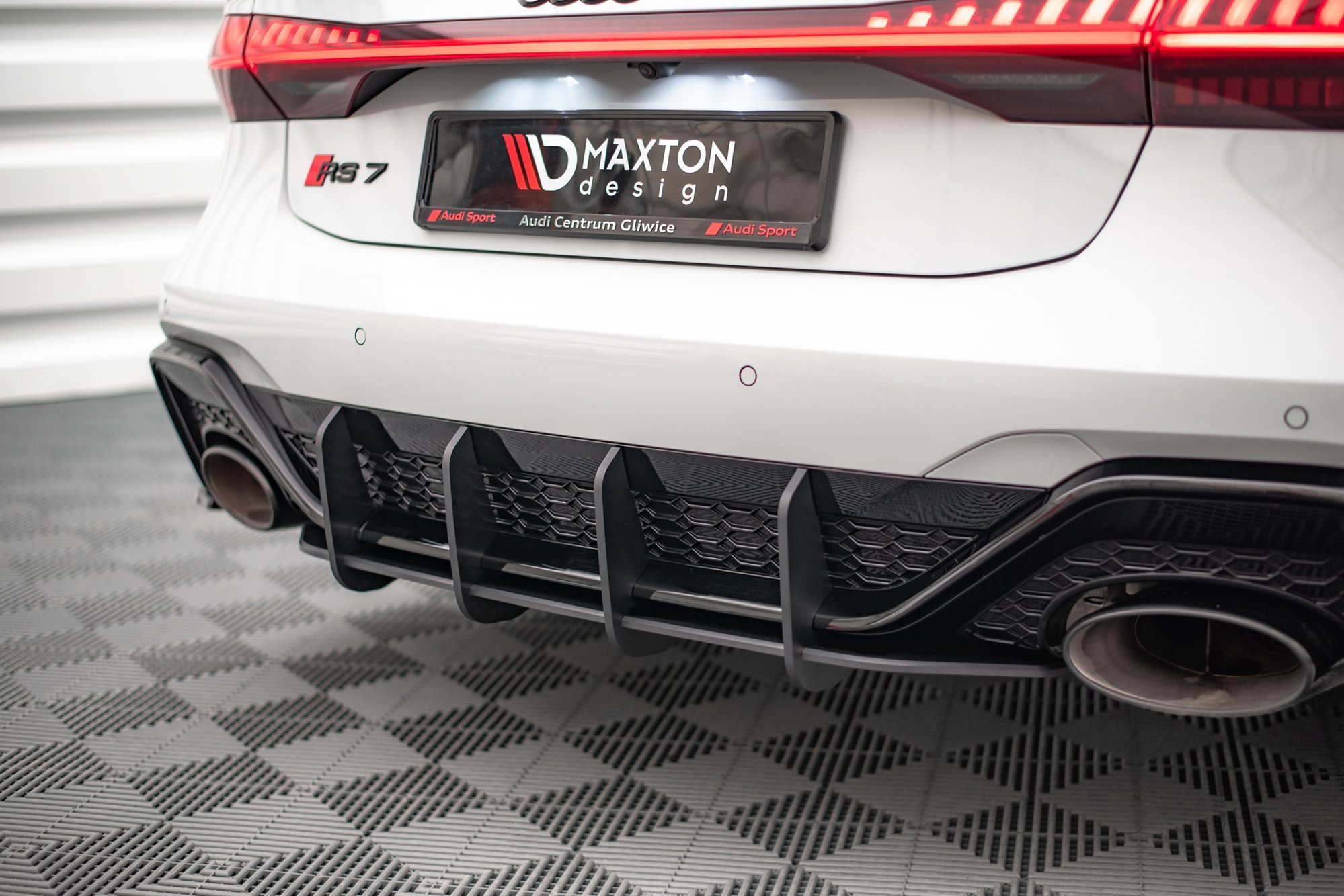 Street Pro Rear Diffuser Audi RS7 C8 / RS6 C8 - Image 2