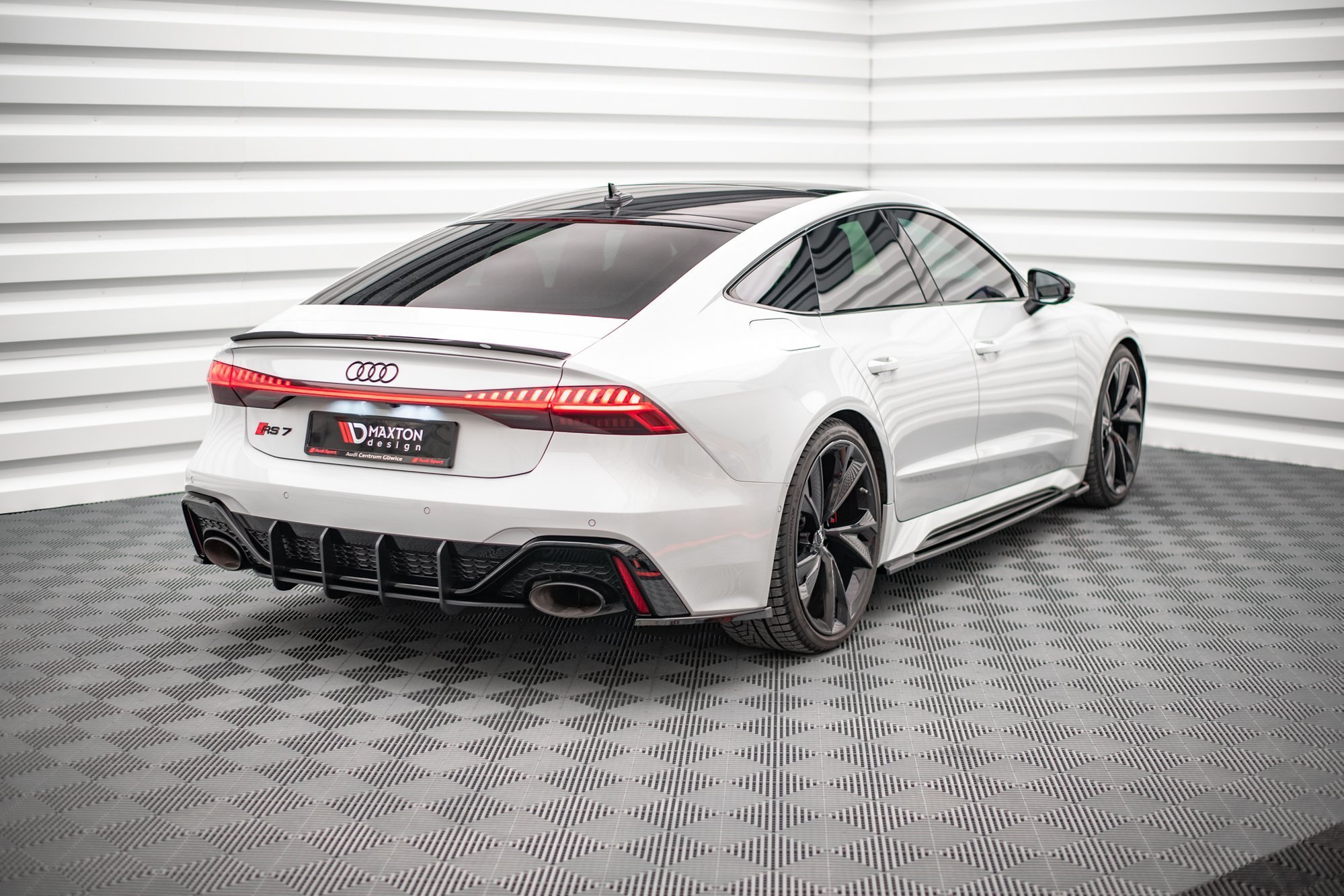 Street Pro Rear Diffuser Audi RS7 C8 / RS6 C8 - Image 3