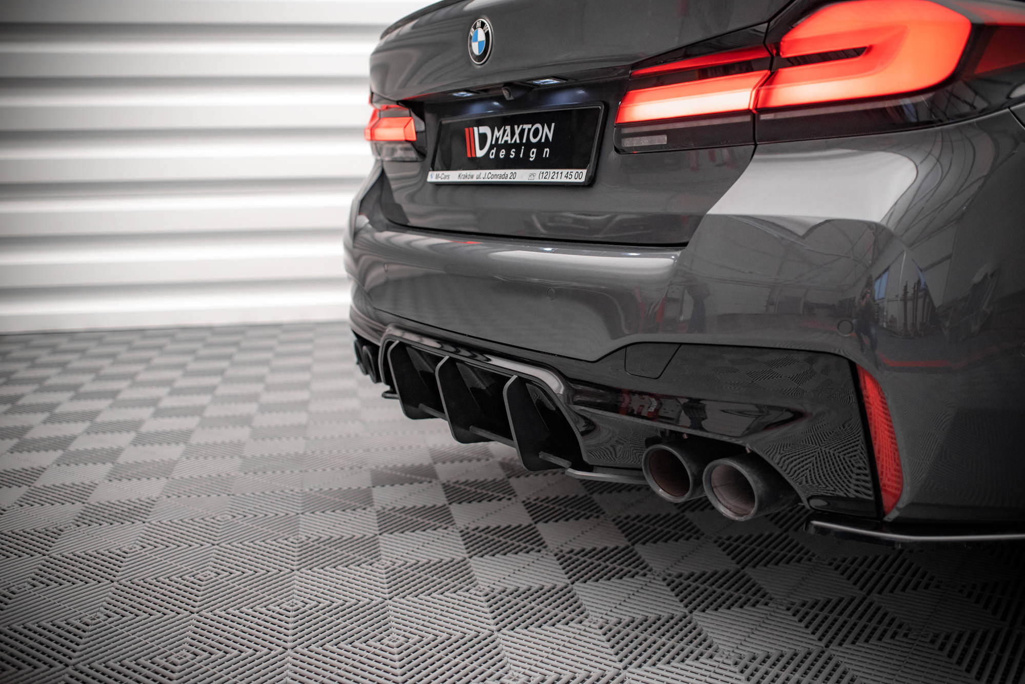 Street Pro Rear Diffuser BMW M5 F90 - Image 3