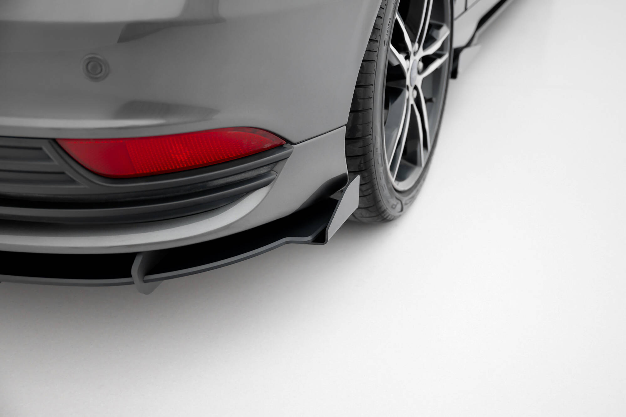 Street Pro Rear Diffuser + Flaps Ford Focus ST Mk3 Facelift - Image 6